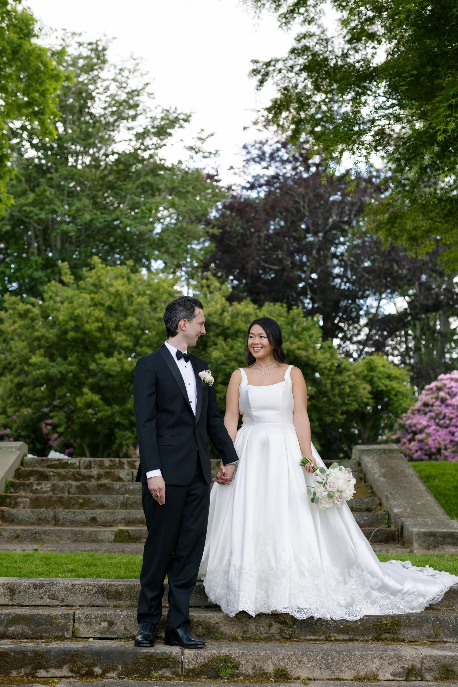 Bride and groom wedding portraits at Glen Manor House in Portsmouth Rhode Island
