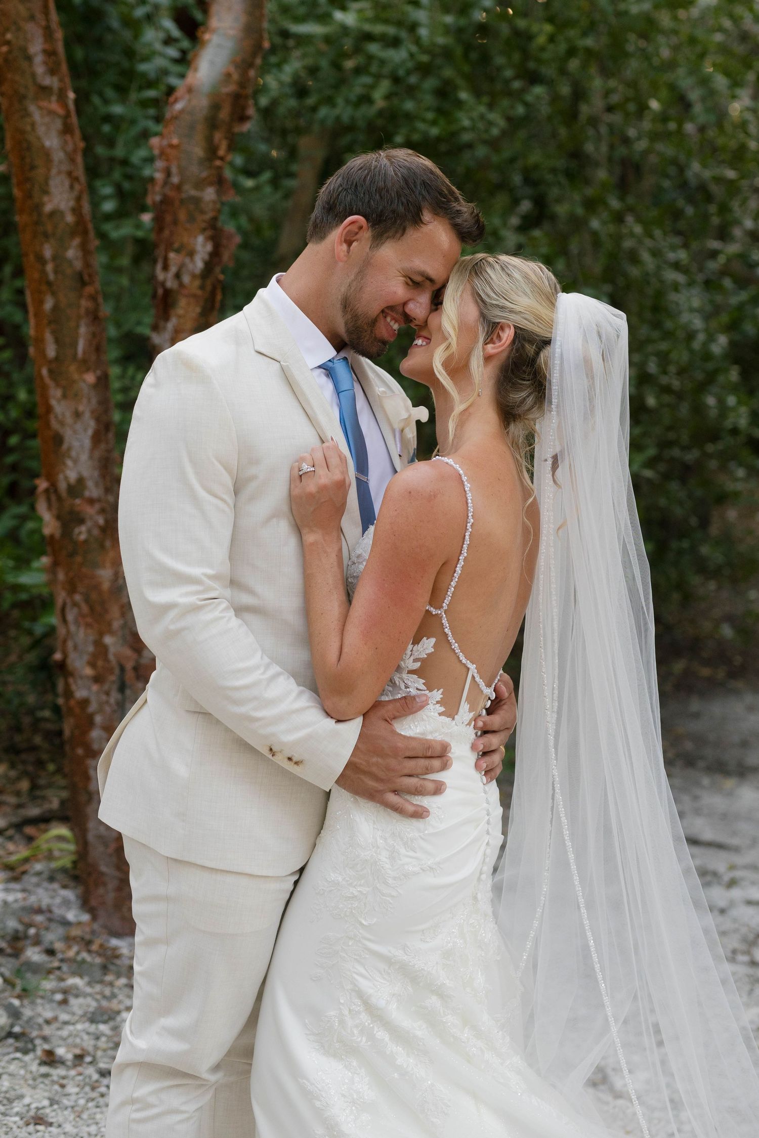 Key Largo Lighthouse Wedding Photos, Wedding Photographer in the Florida Keys, Natural and true to color wedding photographer, Key Largo FL