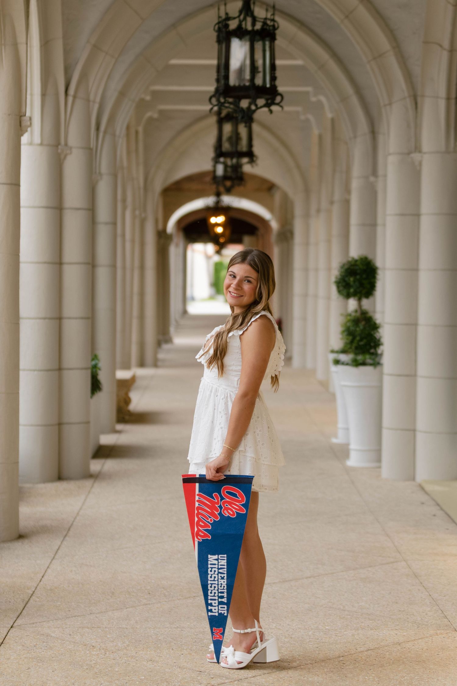 Palm Beach senior photographer, palm beach senior photos, luxury and timeless senior photos, natural editing senior photos palm beach island