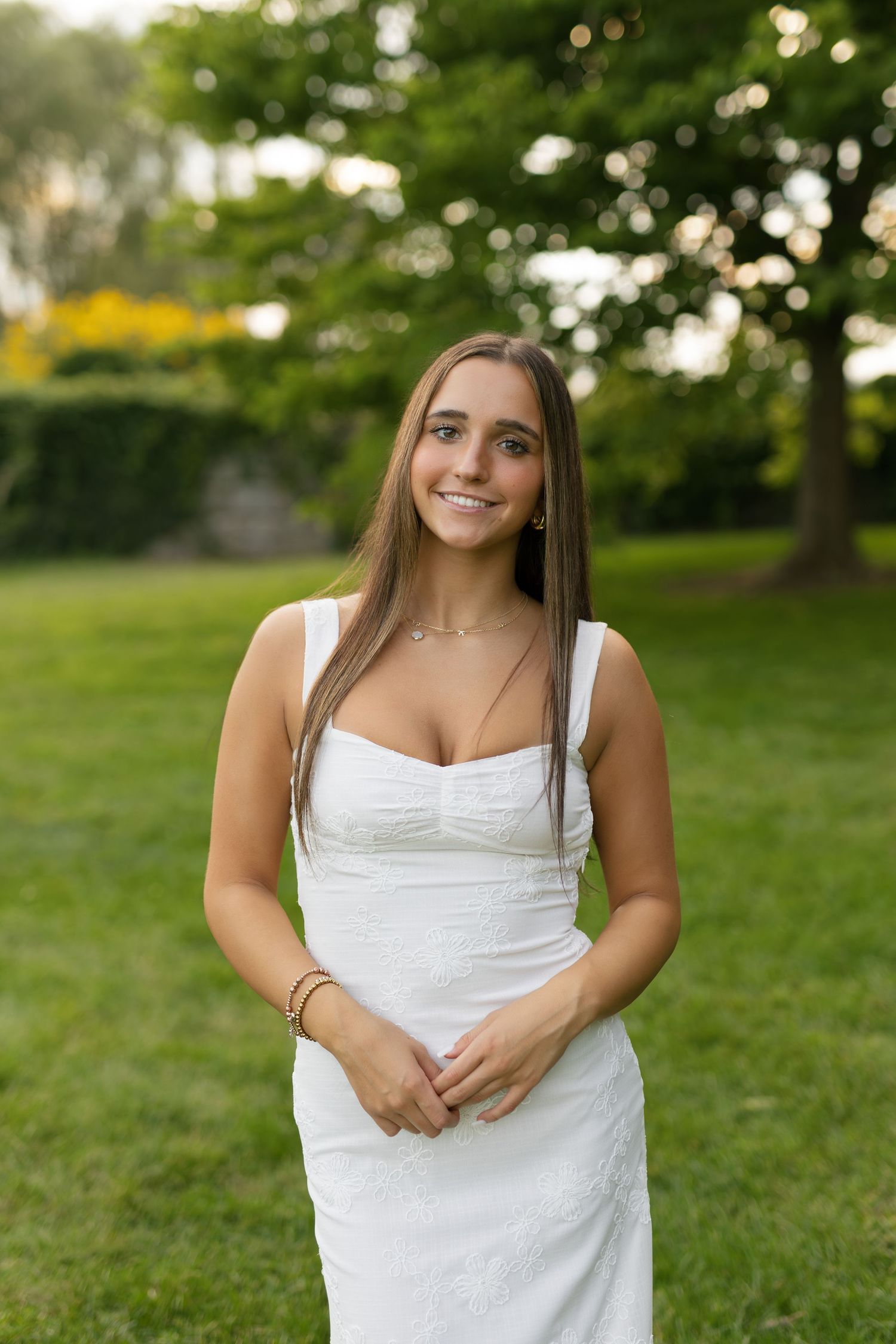Palm Beach senior photographer creating timeless, true-to-color senior portraits in Jupiter, West Palm Beach & South Florida.