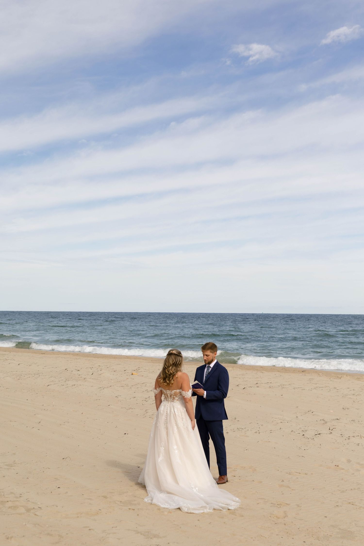 New England elopement photographer capturing timeless, true-to-color celebrations across Rhode Island, Connecticut & the New England coast.