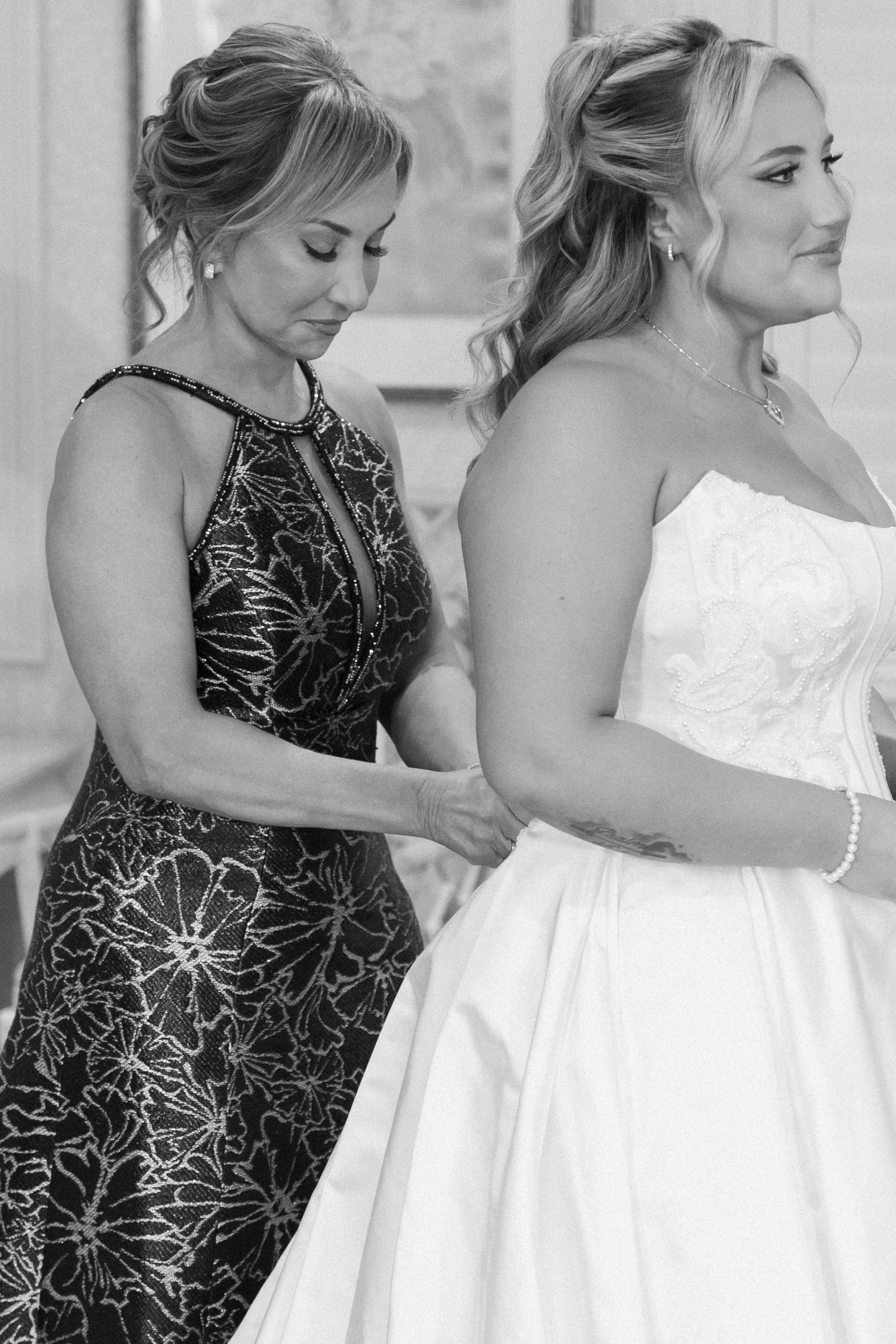 Bride and groom wedding portraits at Pelican Club in Jupiter Florida