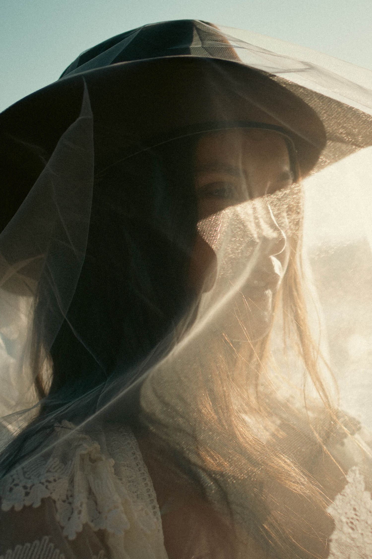 alternative bridal photography, cinematic bridal photoshoot in mallorca, zurich cinematic photographer, sofi ammann