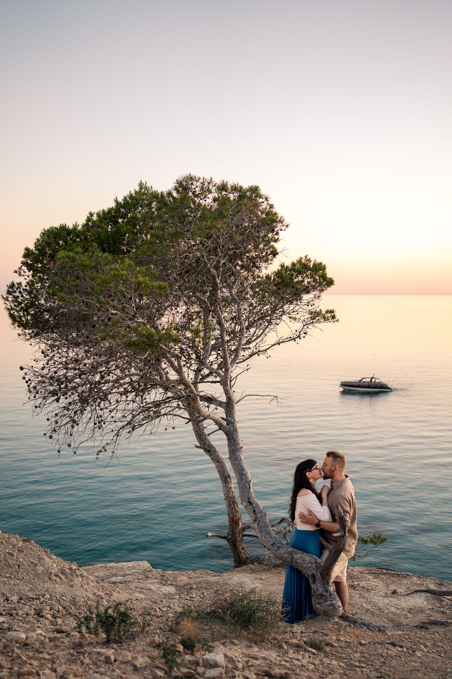 Paarfotoshooting in Peguera, Paarfotoshooting auf Mallorca, Fotoshooting am Strand, filmreife Fotos, Golden Hour