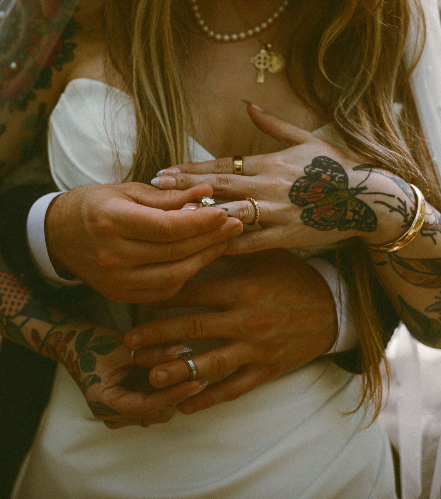 Unscripted, adventurous elopement photography style in Alberta.