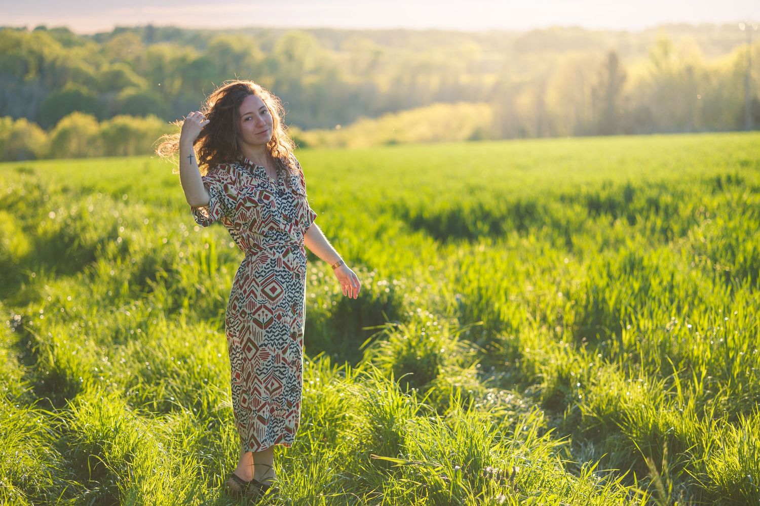 Séance portrait au couché de soleil dans les champs, Gondecourt, Lille