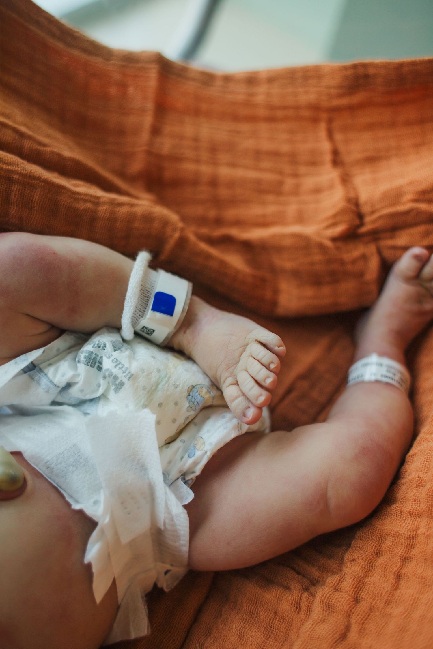 emotional fresh 48 of baby toes at the hospital in Springfield
