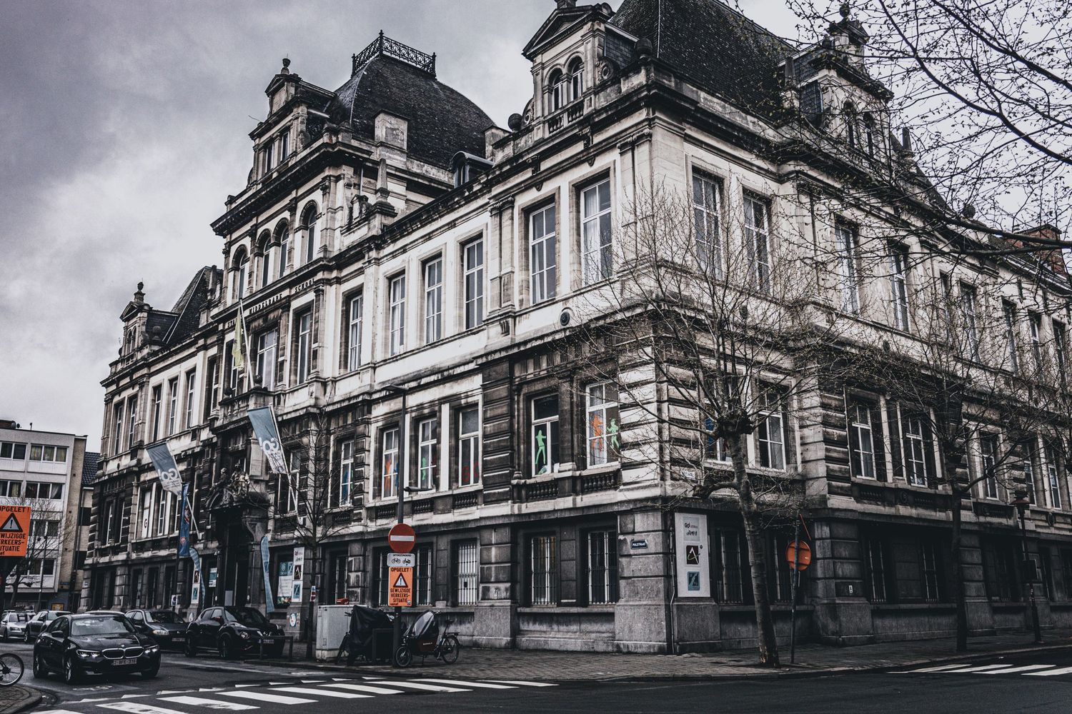 Antwerp, BE