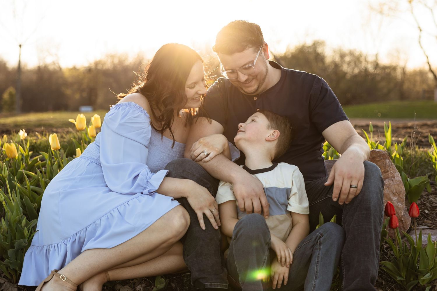 Summer family session on a birght sunny day.