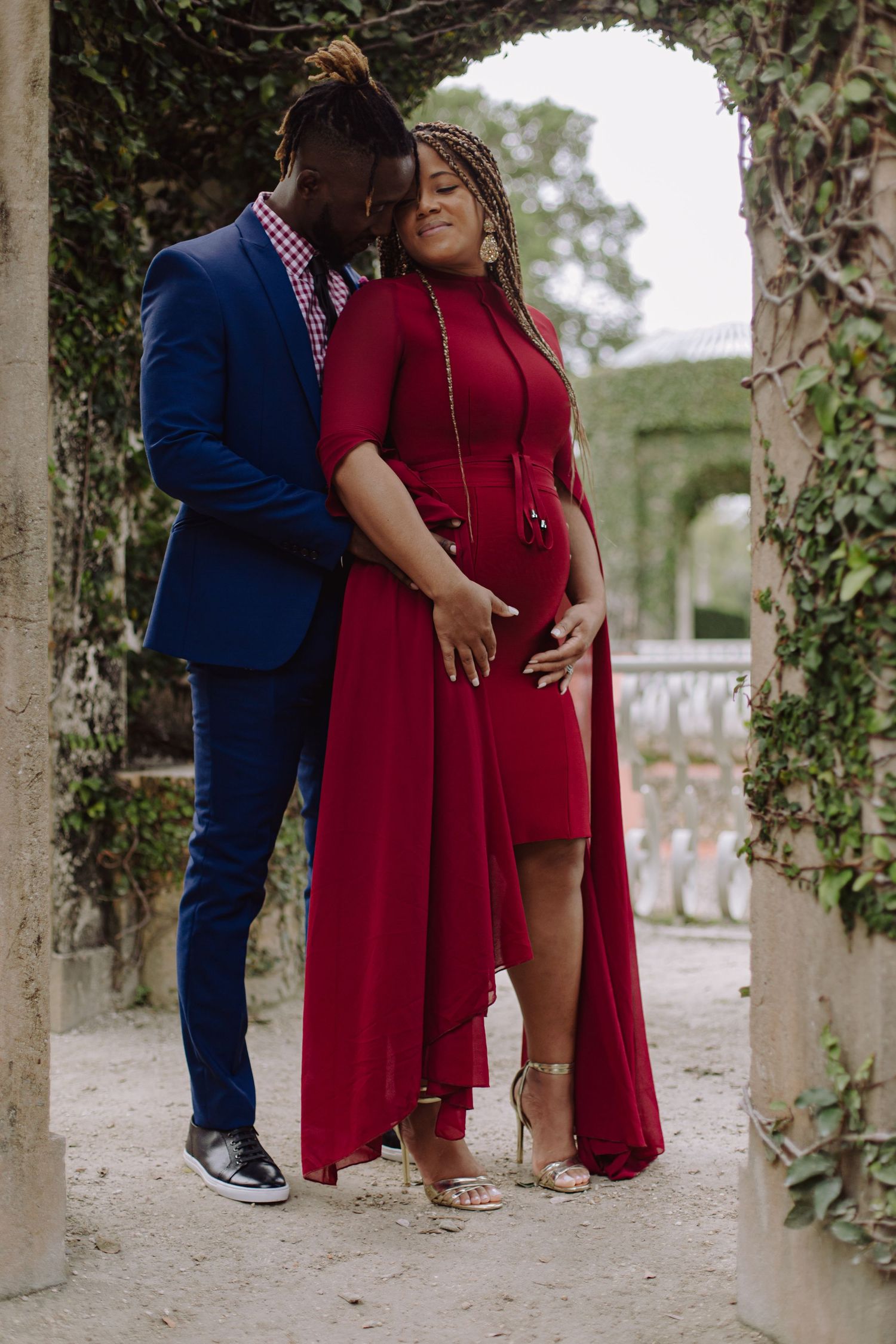 Couple photoshoot and Maternity photoshoot at Vizcaya Museum and Gardens in Miami, FL.