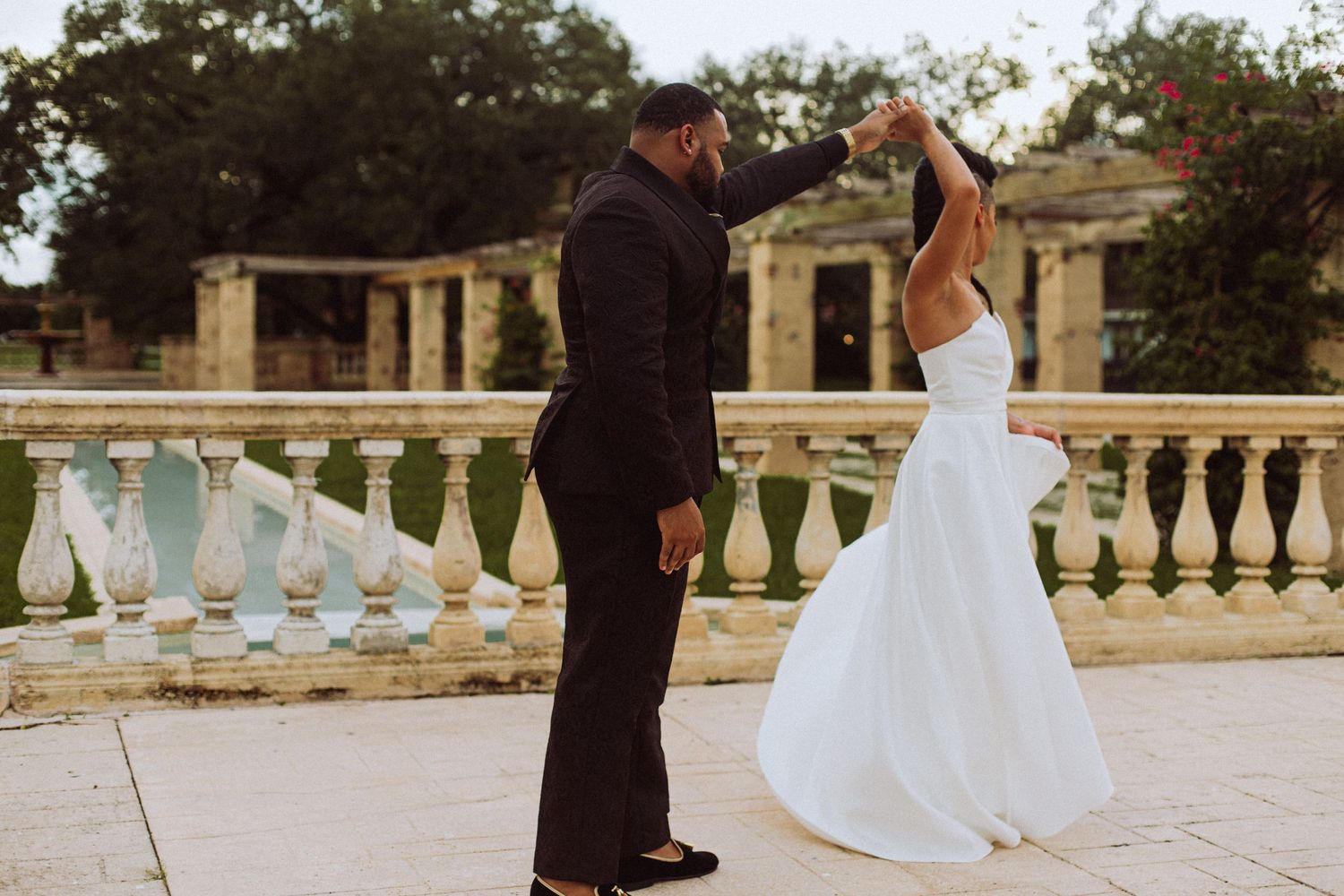 Engagement Photoshoot at Coral Gables Entrance Park