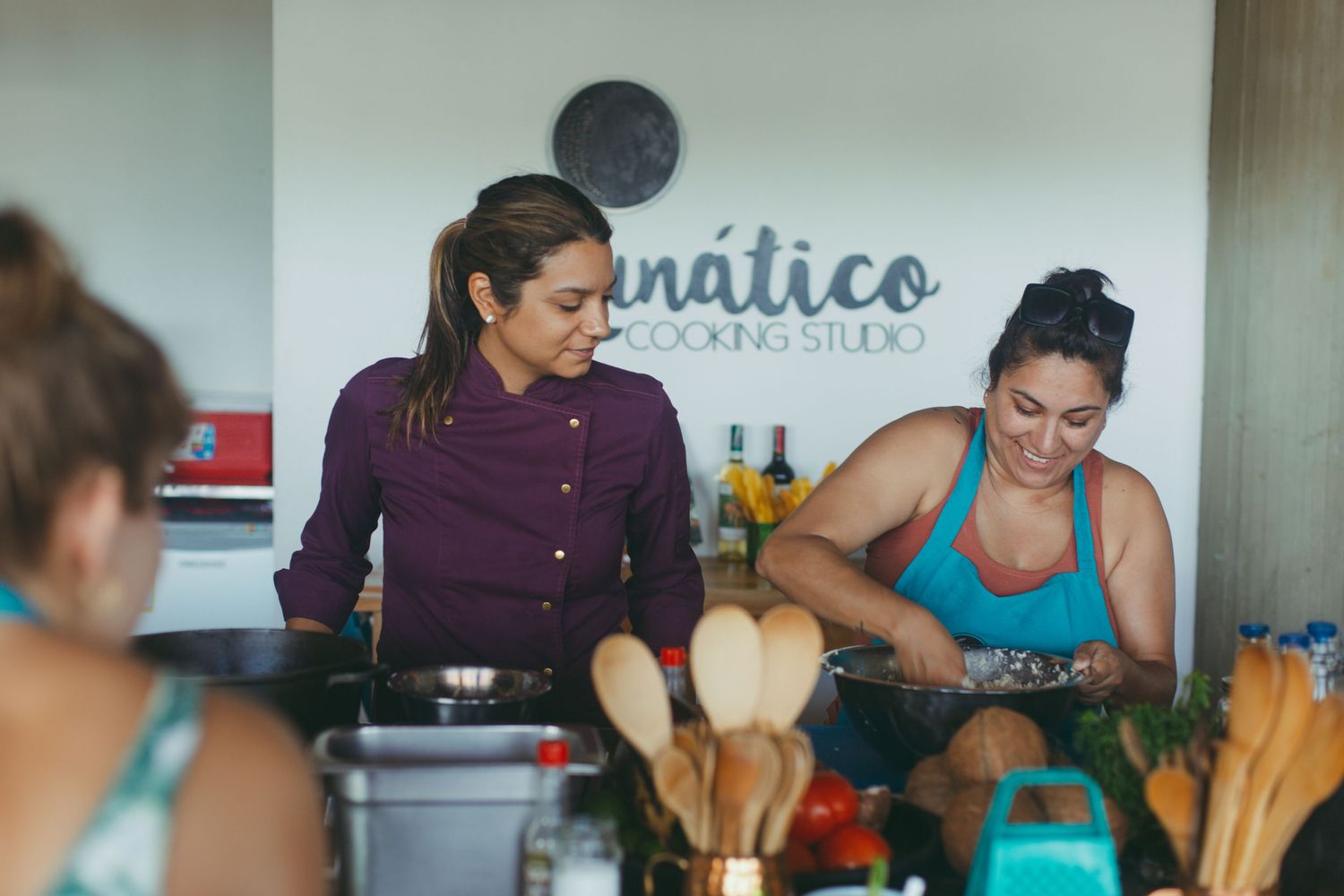 Colombia travel photographer. Cooking class in Colombia at Lunatico Cooking Studio