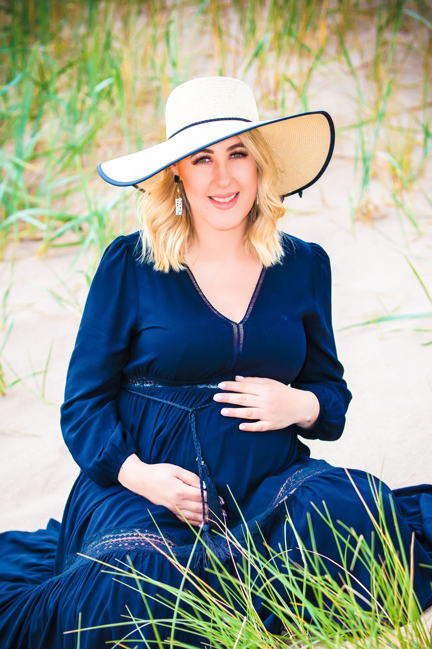 maternity photo session on the beach