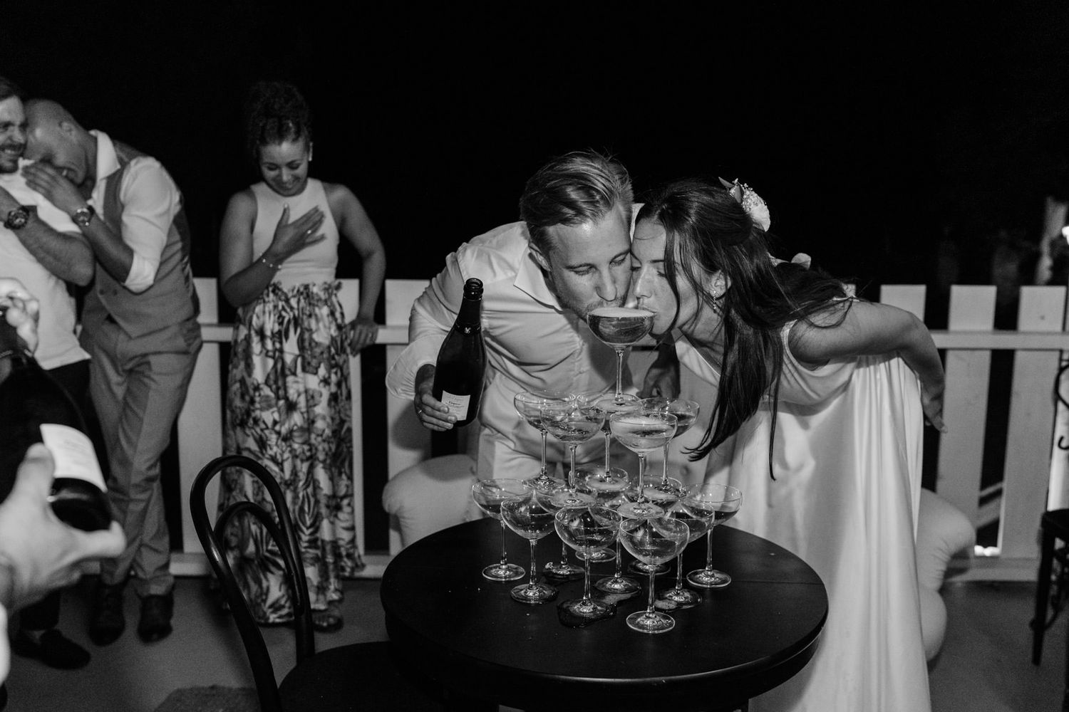Modern, elegáns esküvő Marcali hát - RR Pictures esküvői fotós