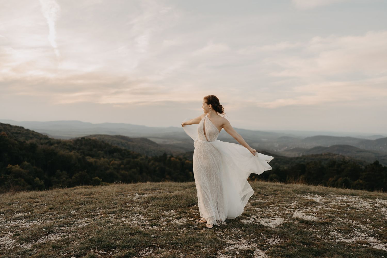 RR Pictures esküvői fotós - elopement a Nagyszénás hegyen