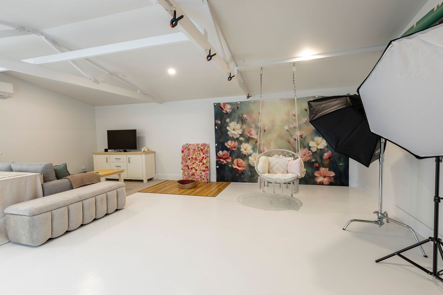 Shell's Shed, Shelley Edhouse Photography Studio