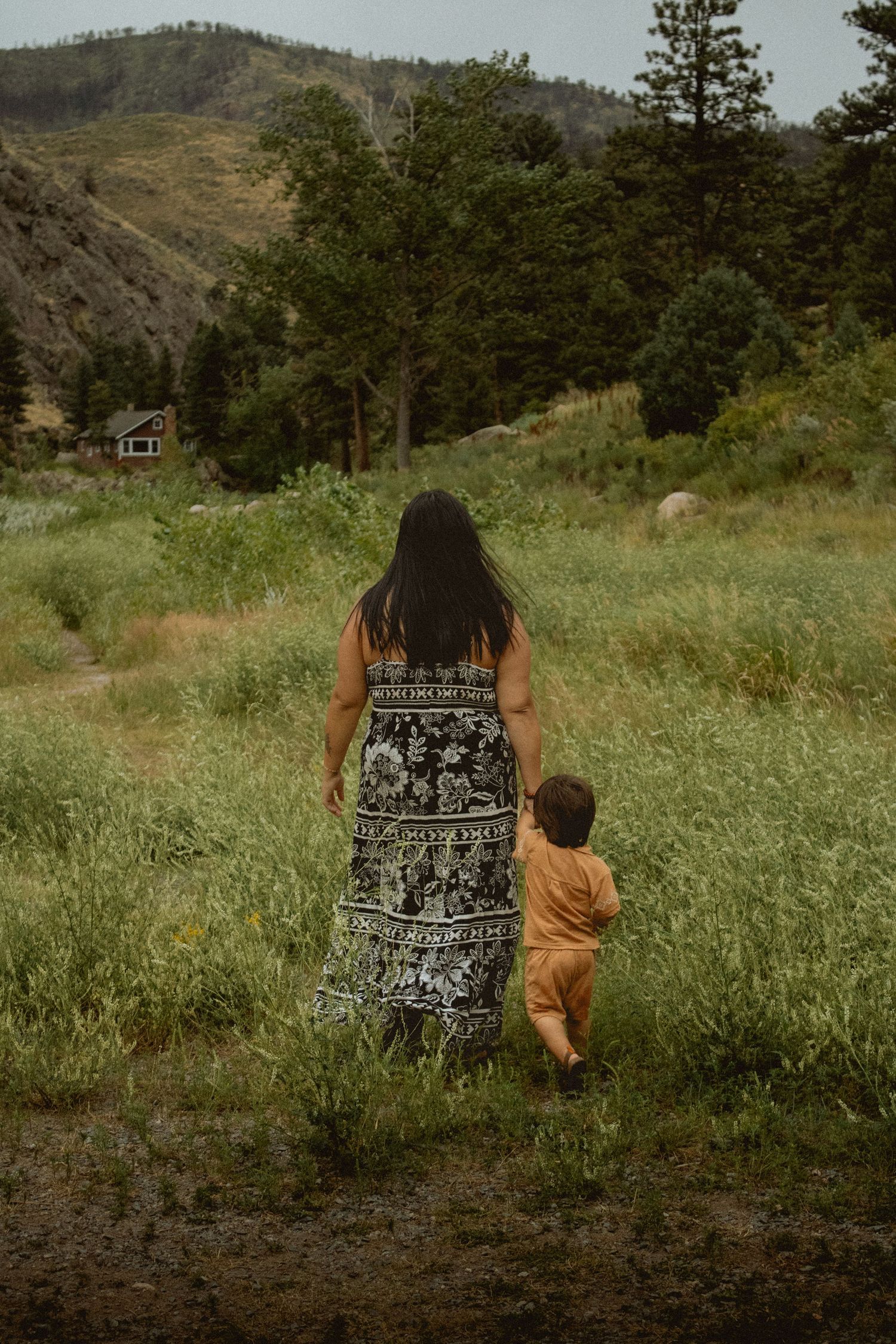 Estrella Trujillo Photography - Colorado Couples and Portrait Photographer