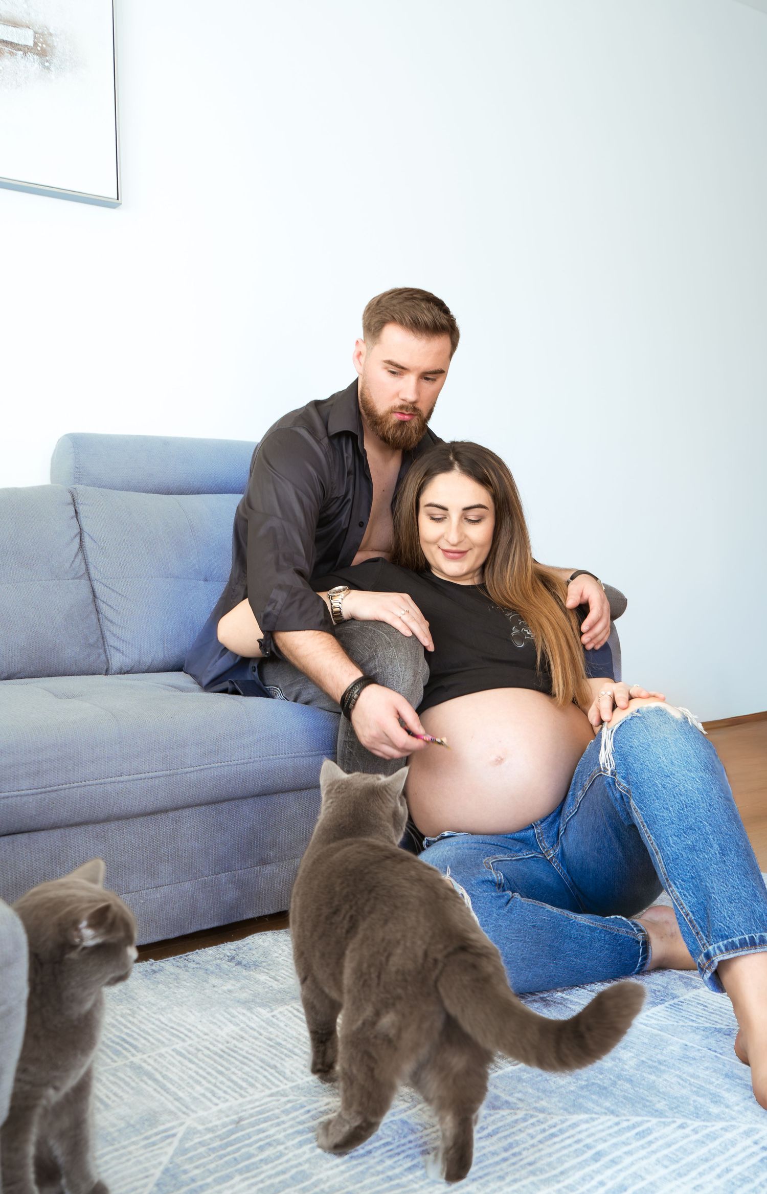 Authentische Schwangerschaftsfotografie in Graz, Wien & Leibnitz. Modernes Babybauch-Shooting von PETRARCA in der Steiermark & weltweit.