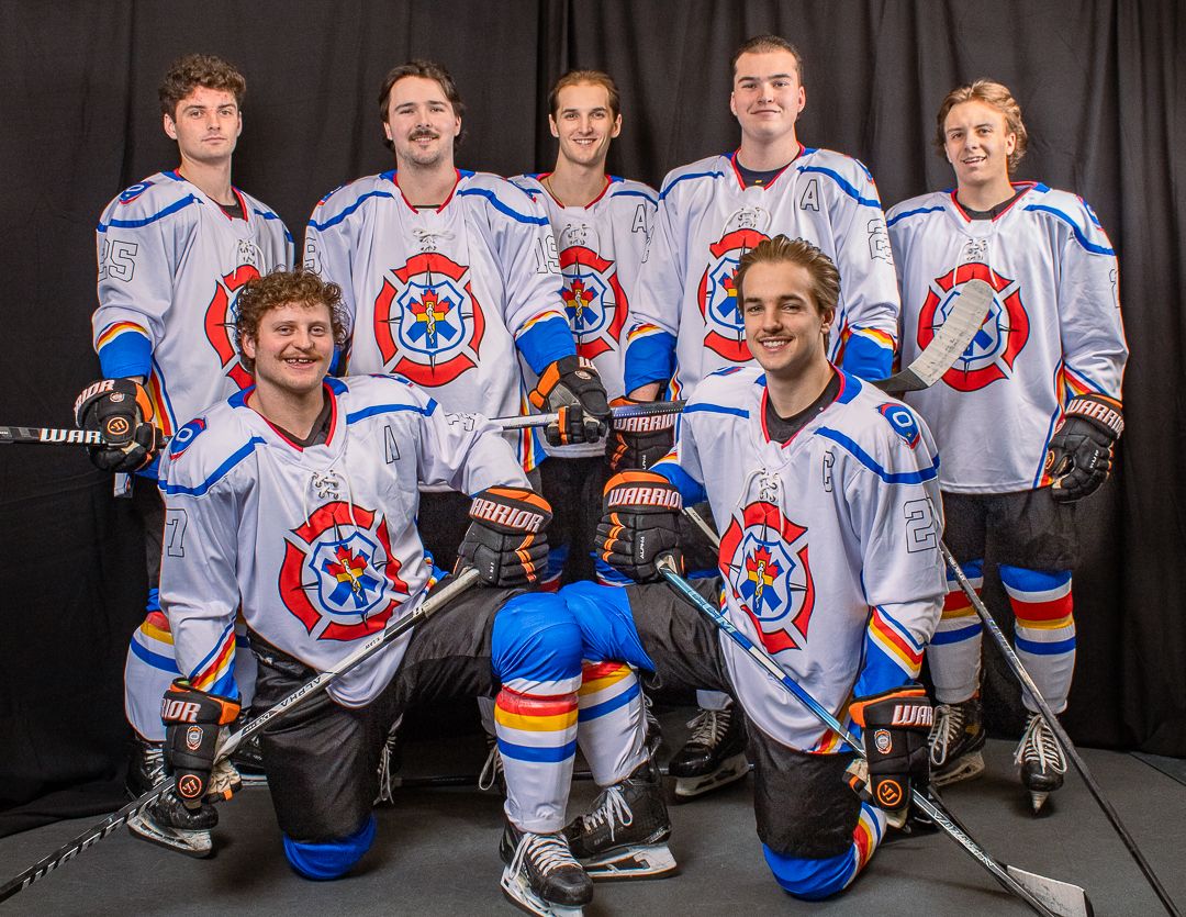 BCIHL Okanagan Lakers players pose in new third jersey