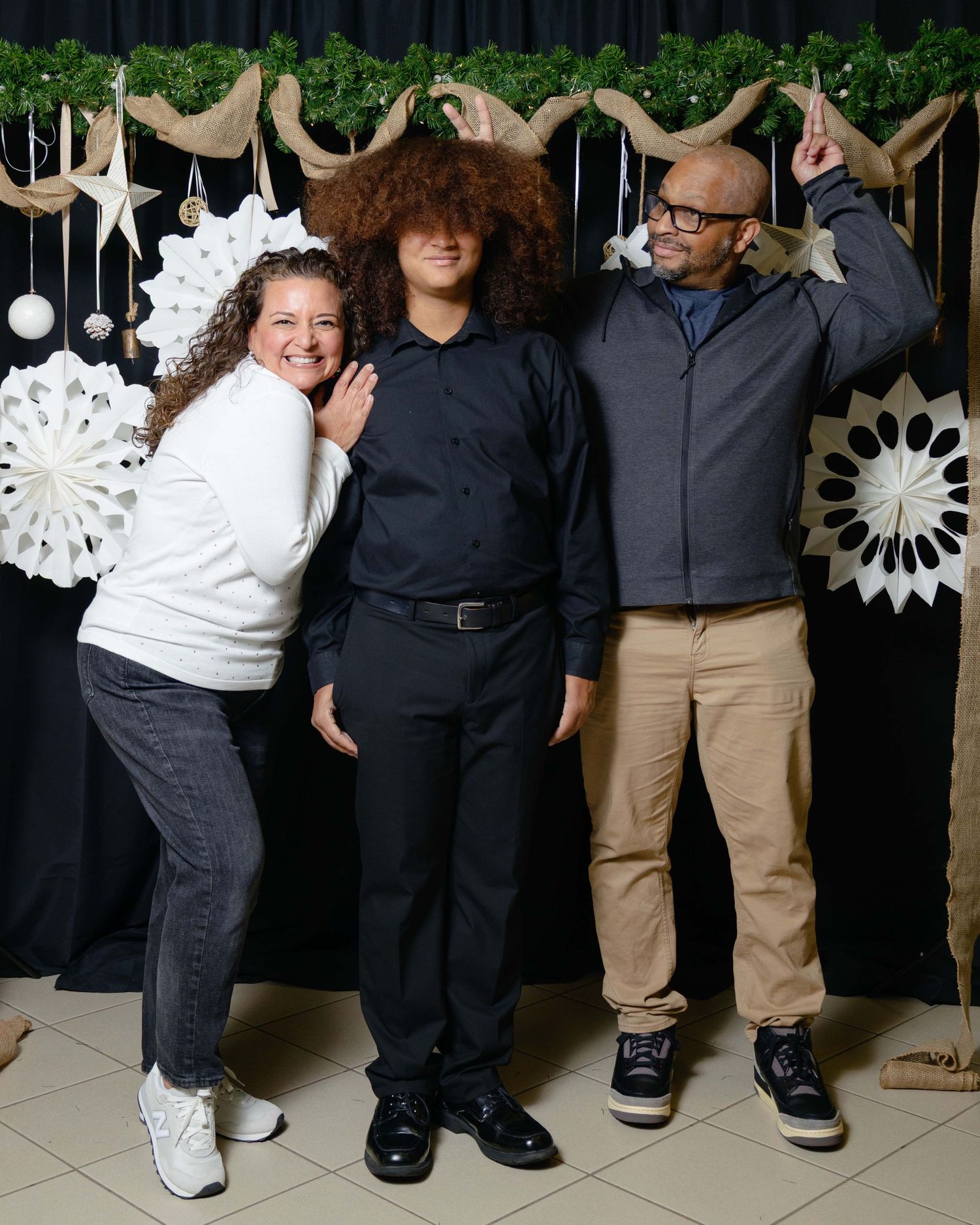 Family photo from a Christmas photo booth
