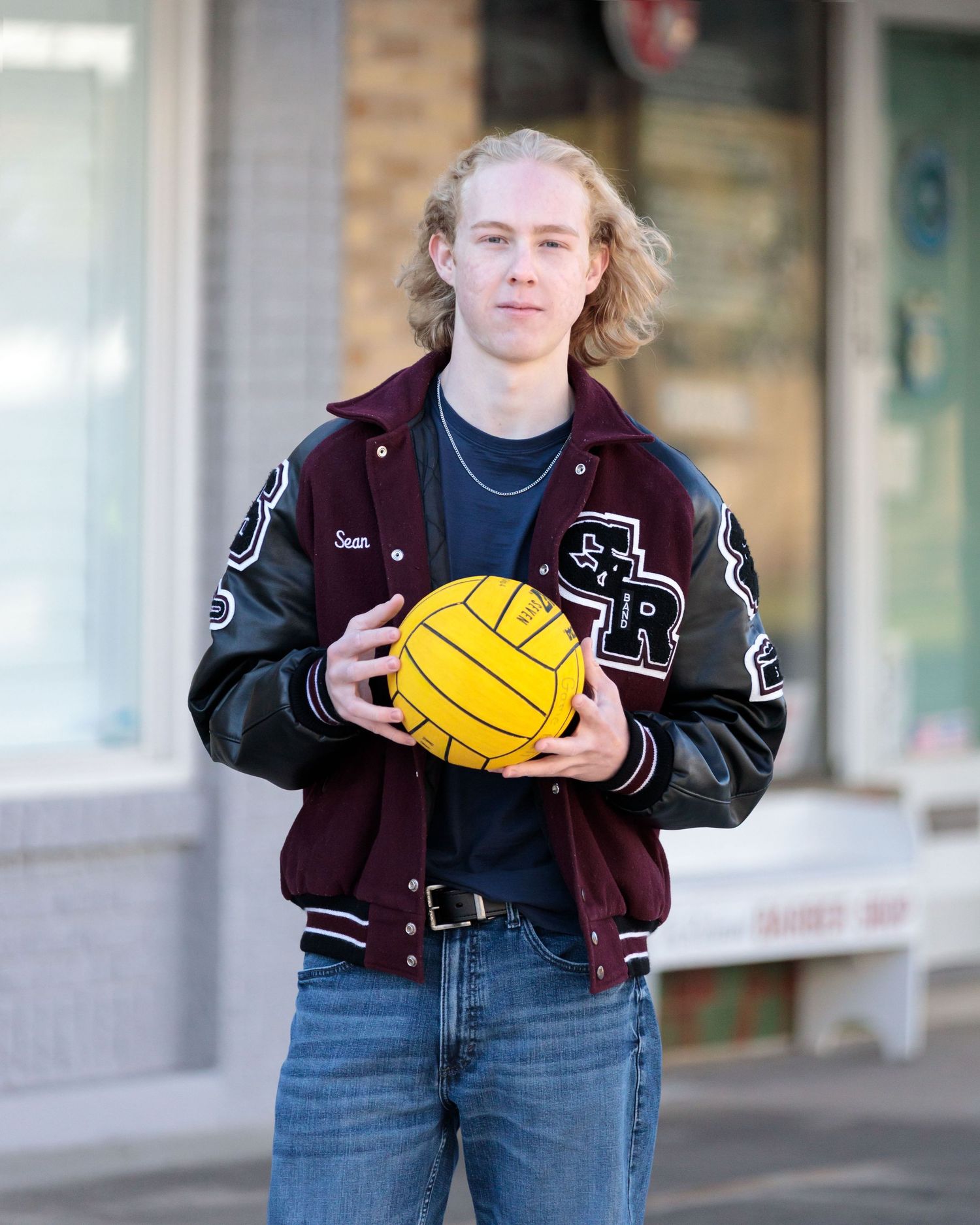 Senior portrait of a teen boy with off camera flash