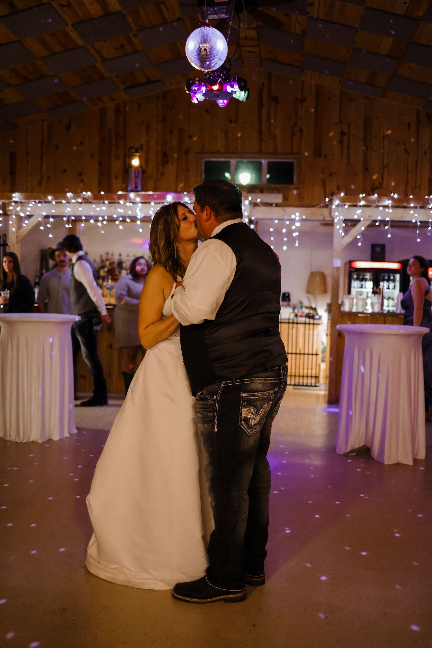 Fergus Falls Wedding Photographer