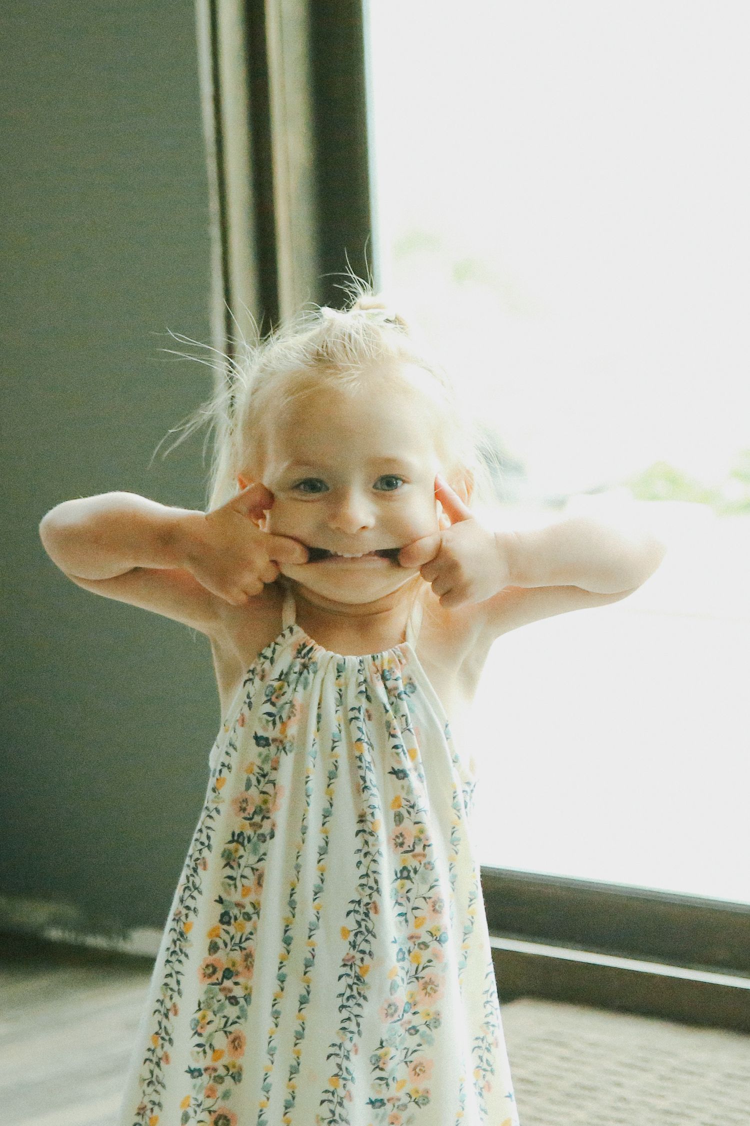 Minnesota Family Photographer. Fergus Falls Family Photographer. Lifestyle Photos. Lifestyle Family Photos.