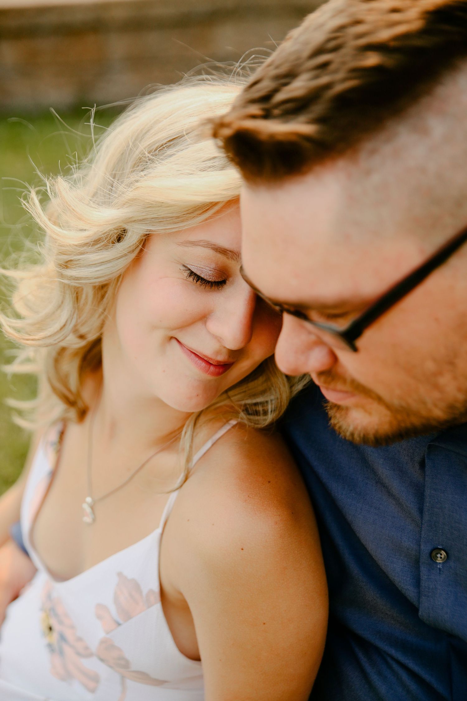 Fargo Wedding Photographer. Fargo Couple Photographer. Downtown Fargo.