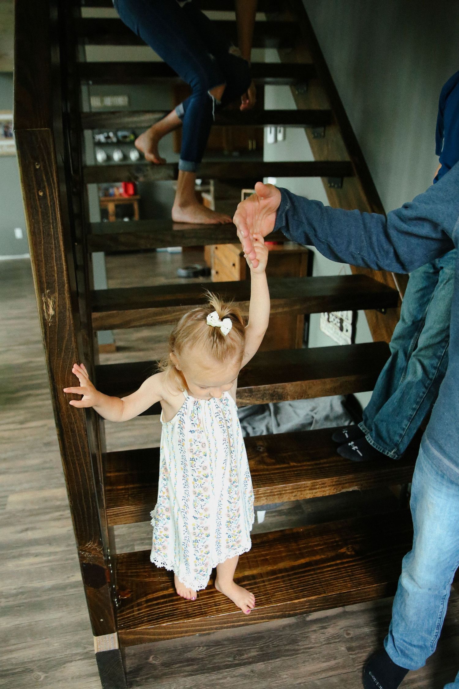 Minnesota Family Photographer. Fergus Falls Family Photographer. Lifestyle Photos. Lifestyle Family Photos.