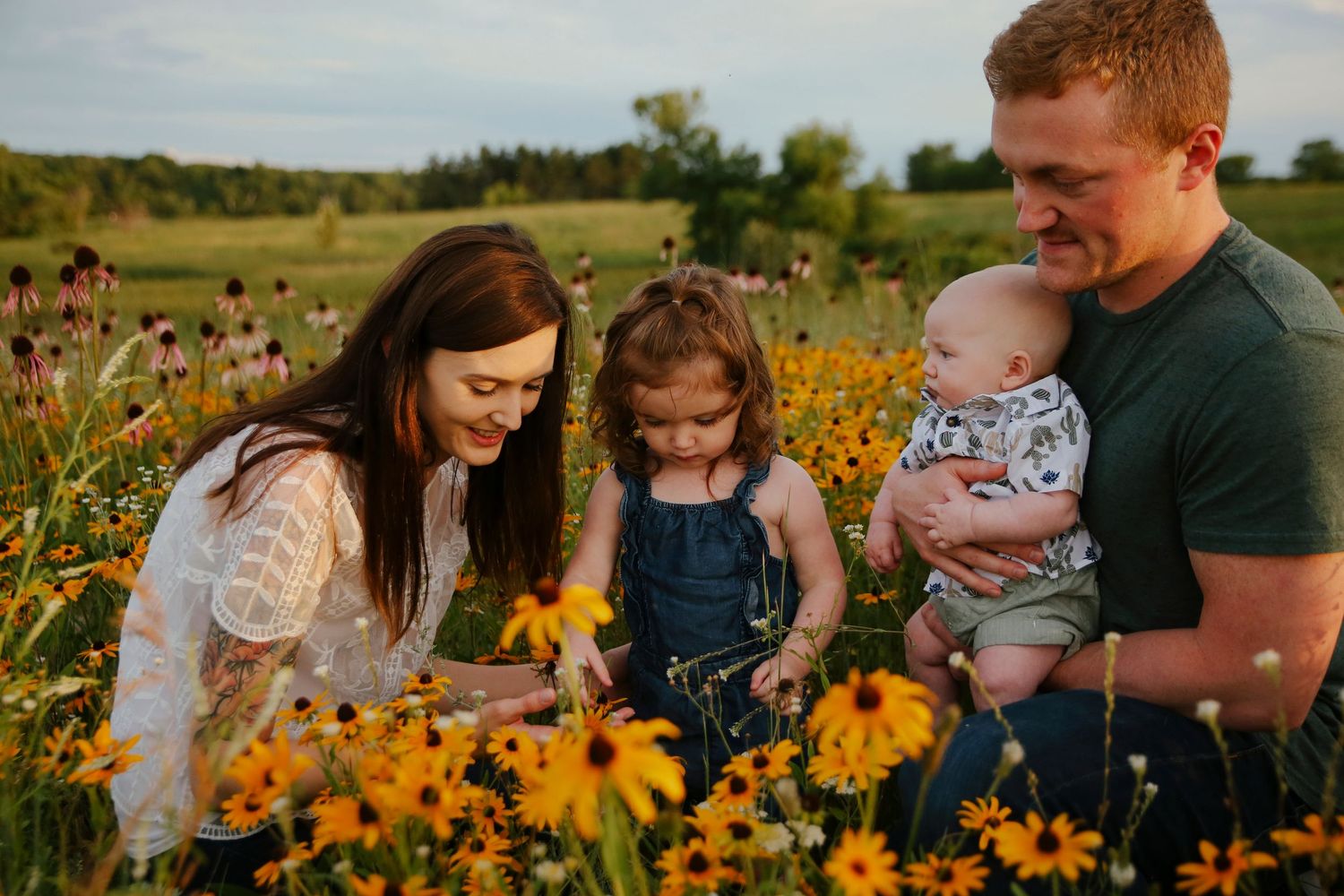 Minnesota Family Photographer. Central Minnesota Family Photographer. Family Photos.