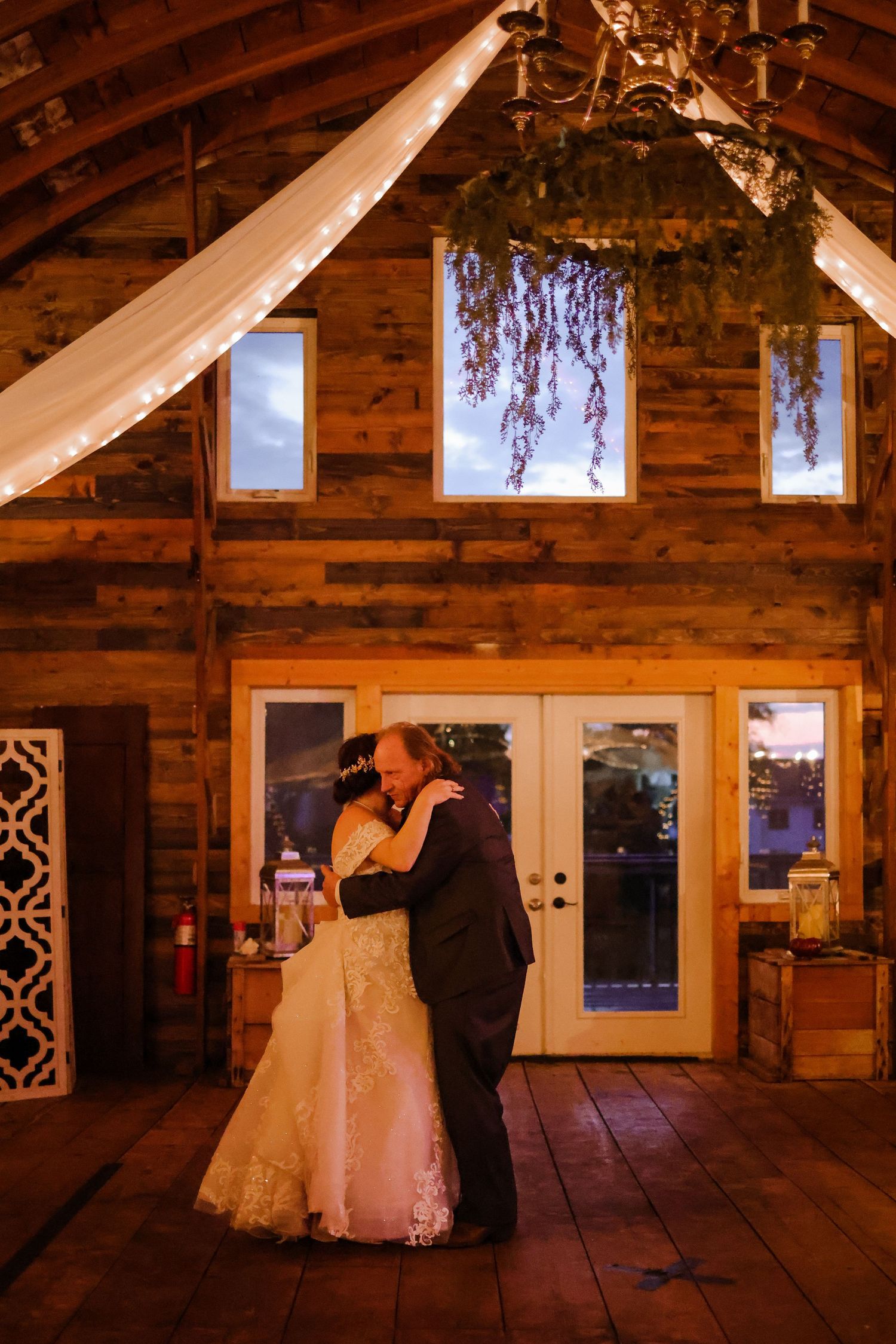 Detroit Lakes Wedding Photographer