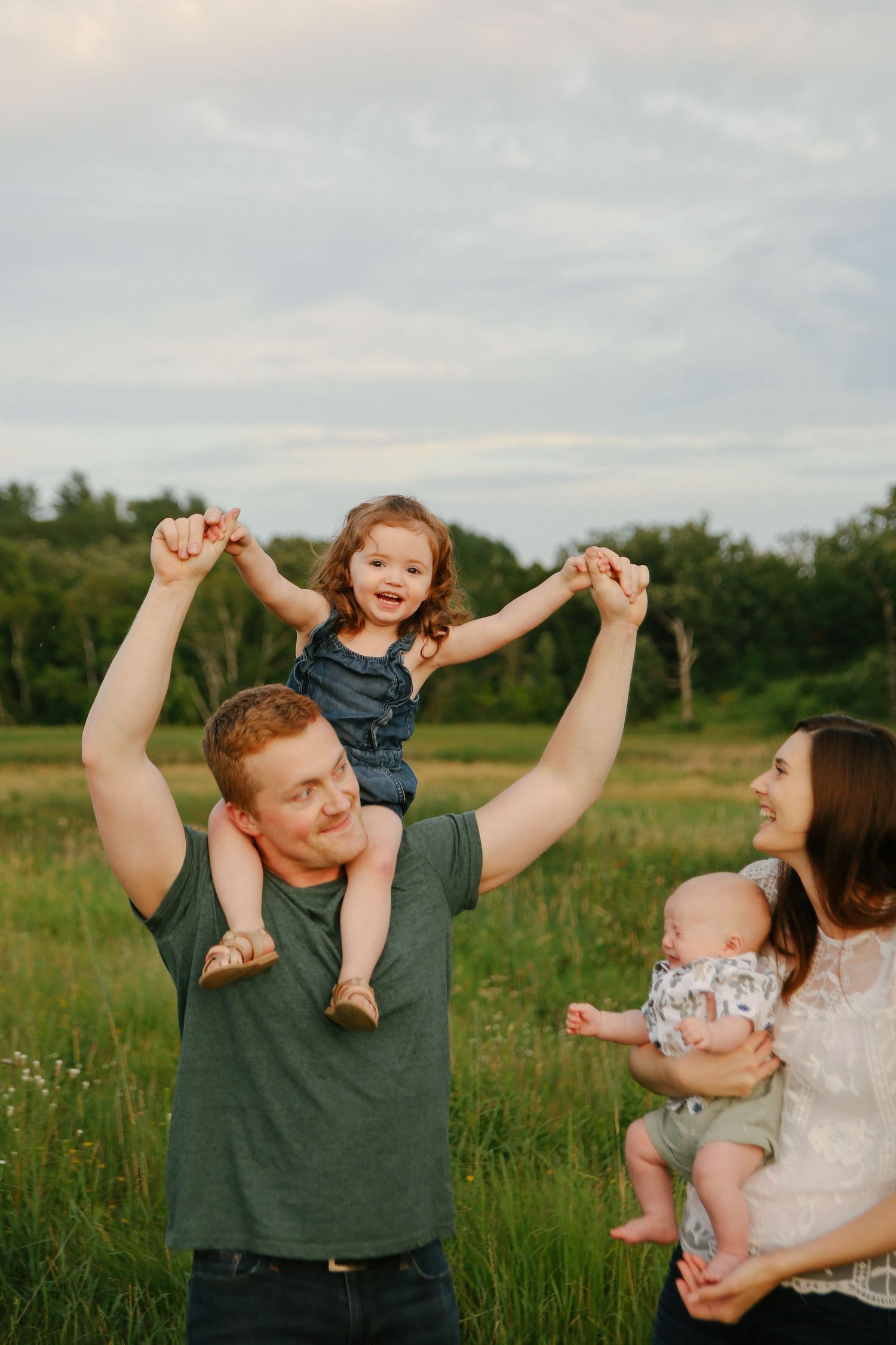 Minnesota Family Photographer. Central Minnesota Family Photographer. Family Photos.