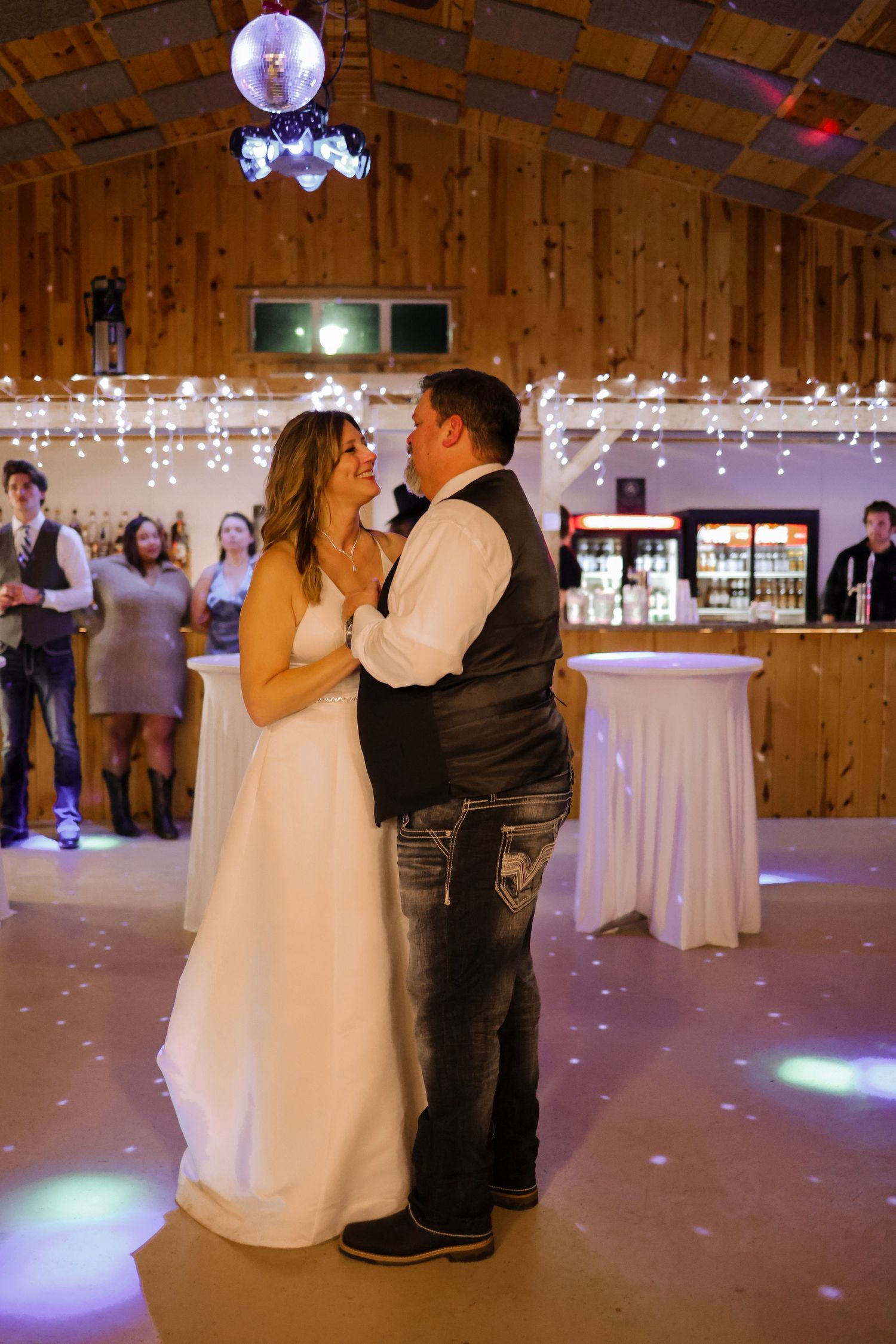 Fergus Falls Wedding Photographer