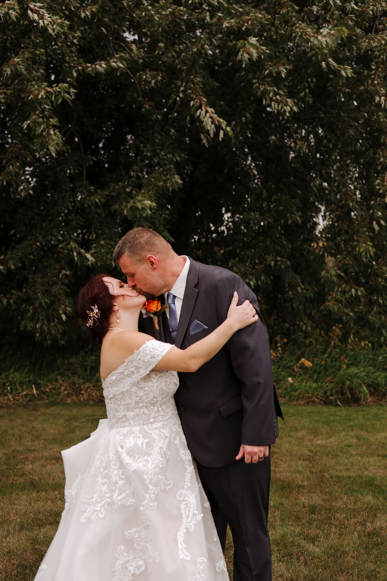 Detroit Lakes Wedding Photographer