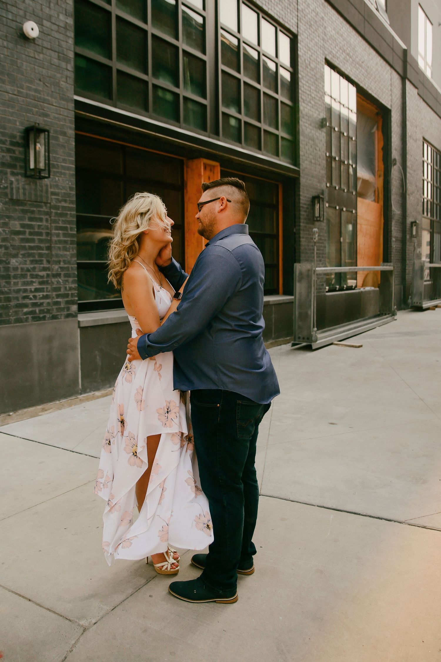 Fargo Wedding Photographer. Fargo Couple Photographer. Downtown Fargo.
