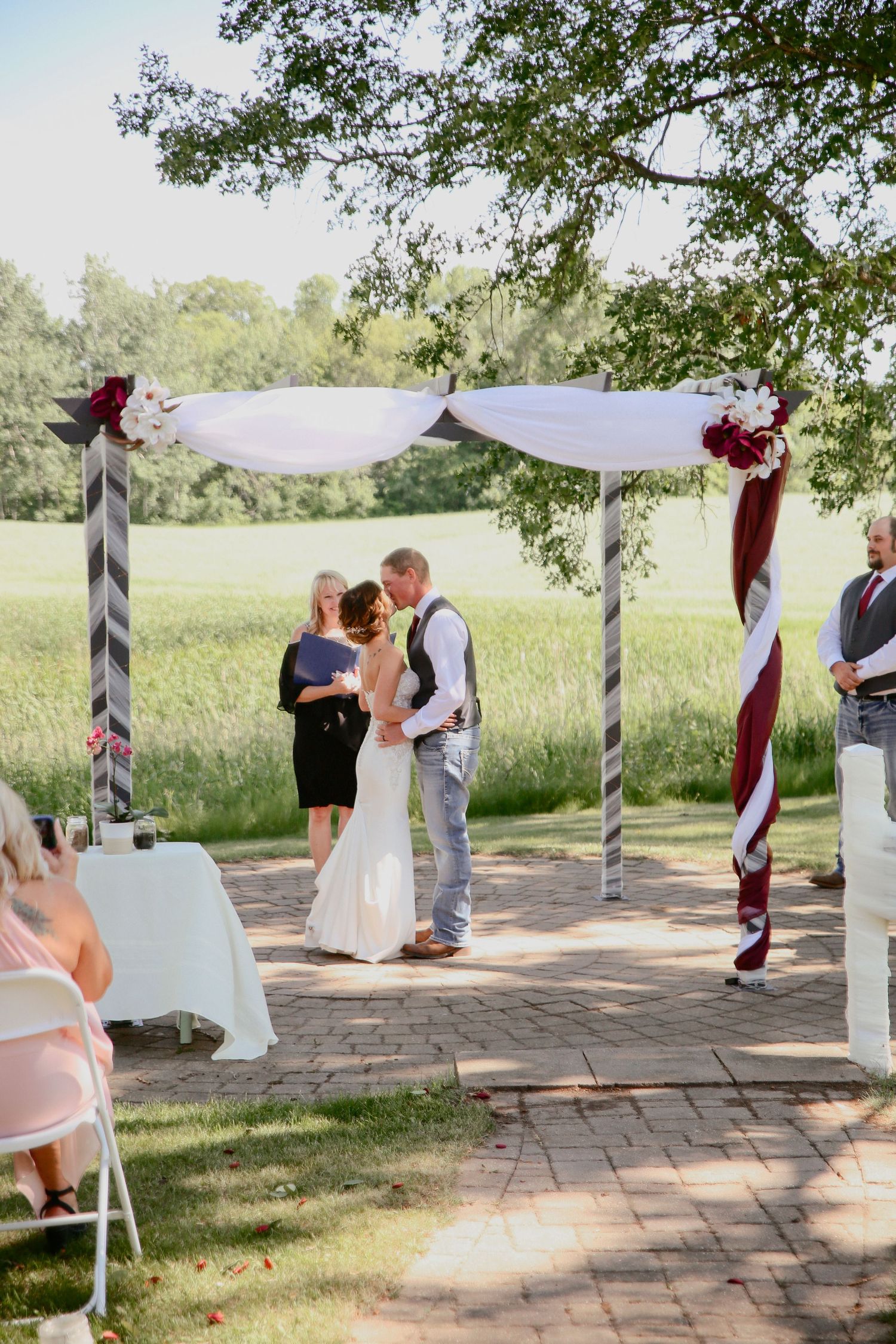 Fergus Falls Wedding Photographer