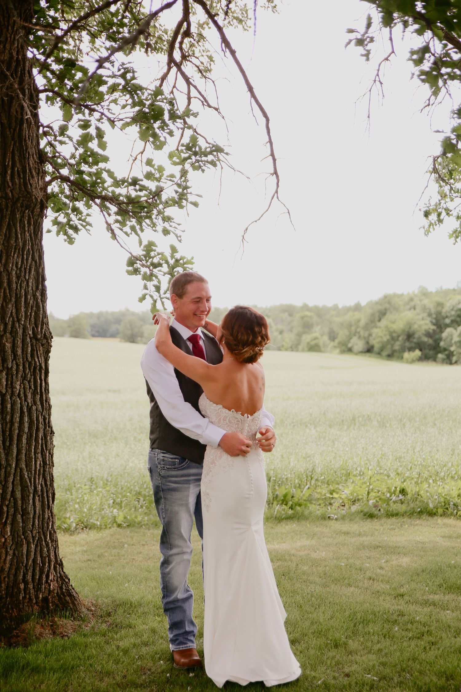 Fergus Falls Wedding Photographer