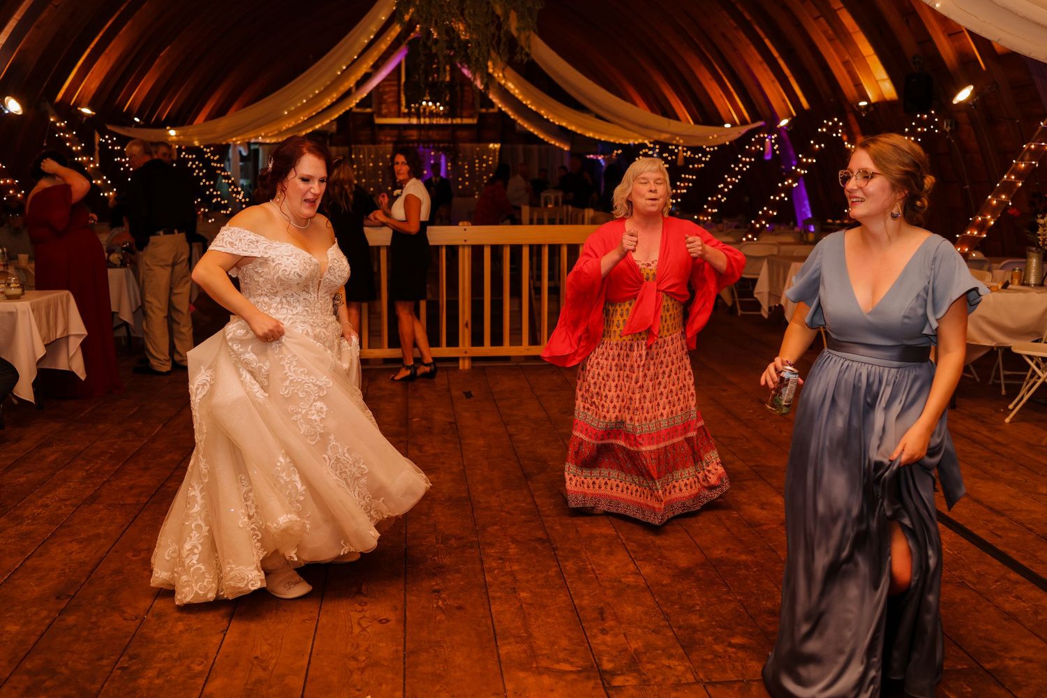 Detroit Lakes Wedding Photographer