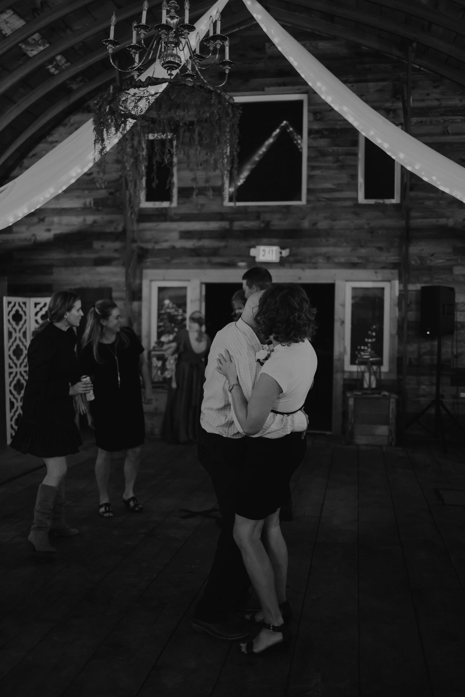 Detroit Lakes Wedding Photographer