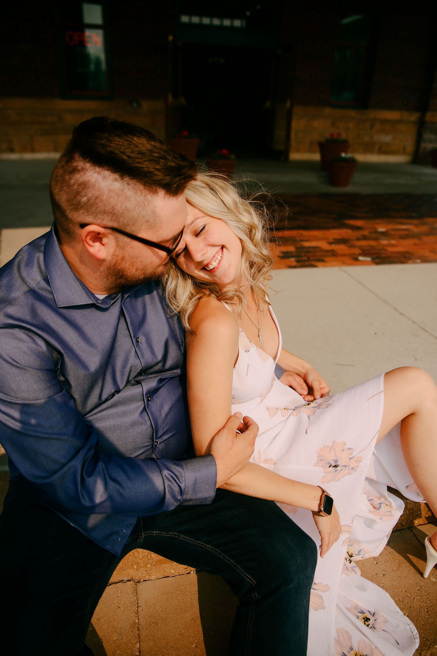 Fargo Wedding Photographer. Fargo Couple Photographer. Downtown Fargo.