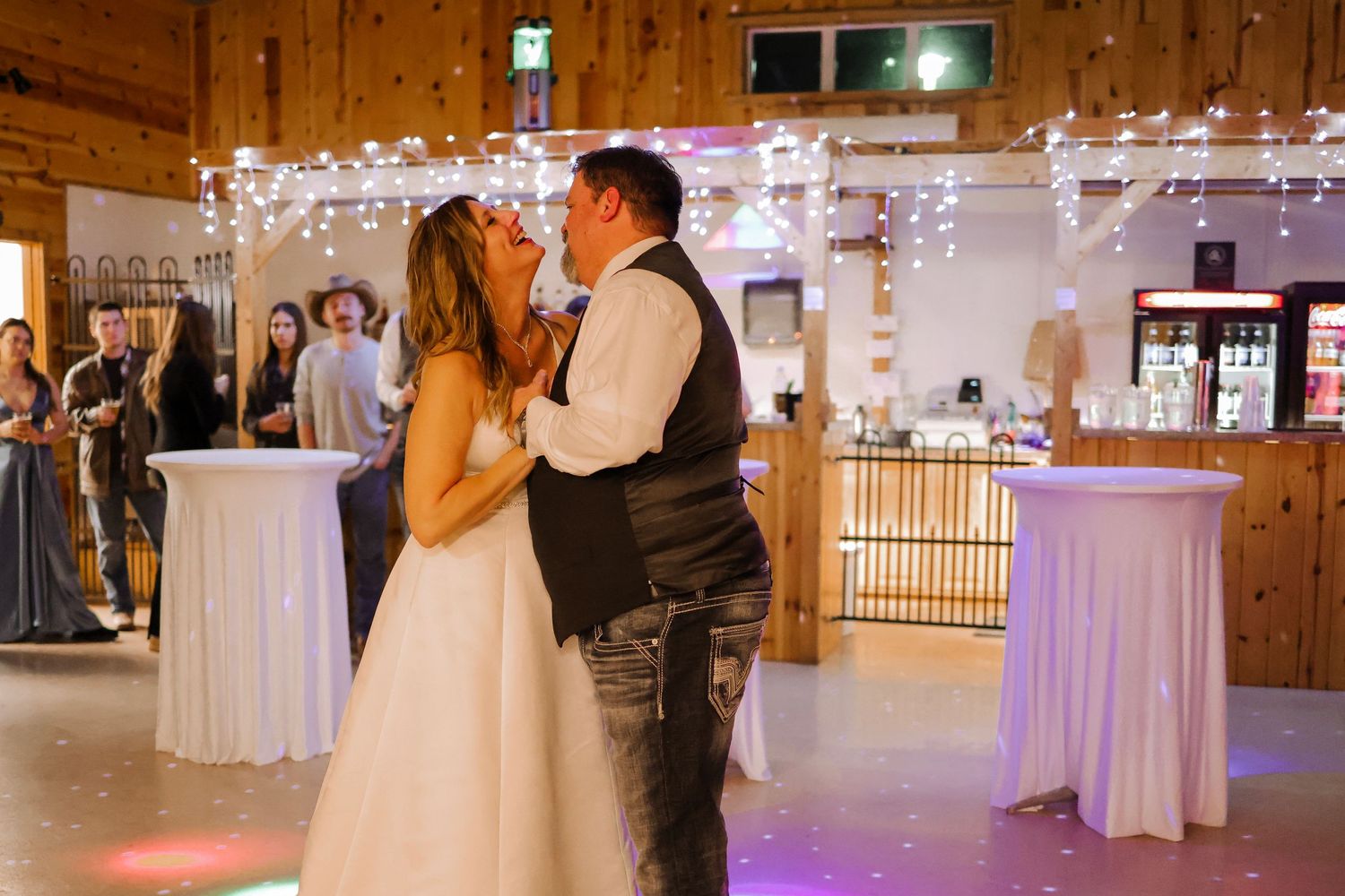 Fergus Falls Wedding Photographer