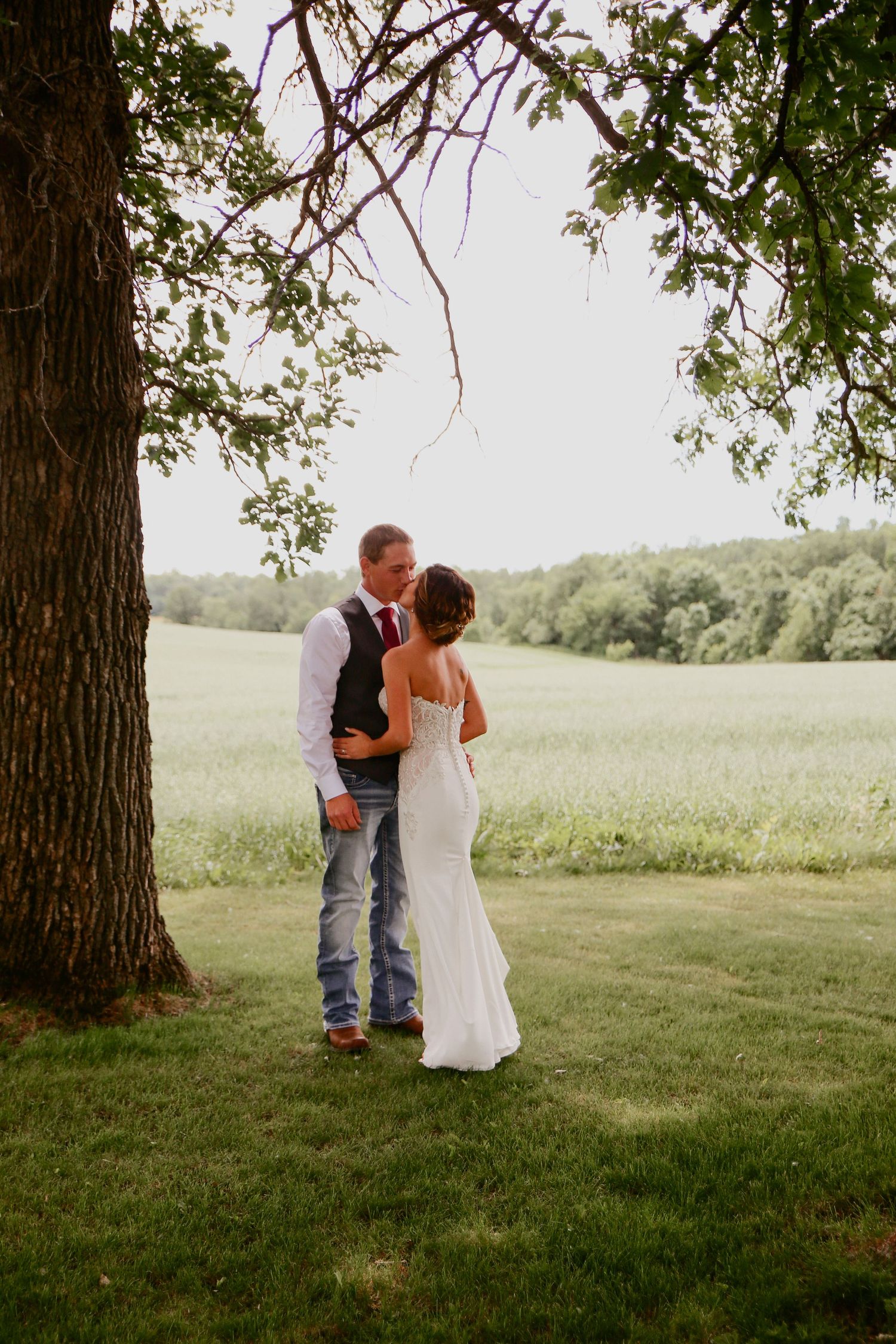 Fergus Falls Wedding Photographer