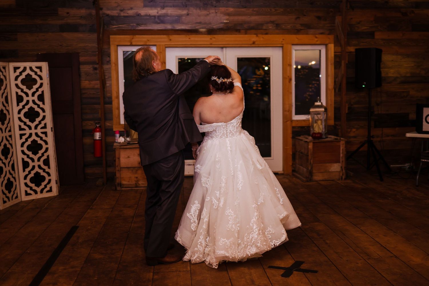 Detroit Lakes Wedding Photographer