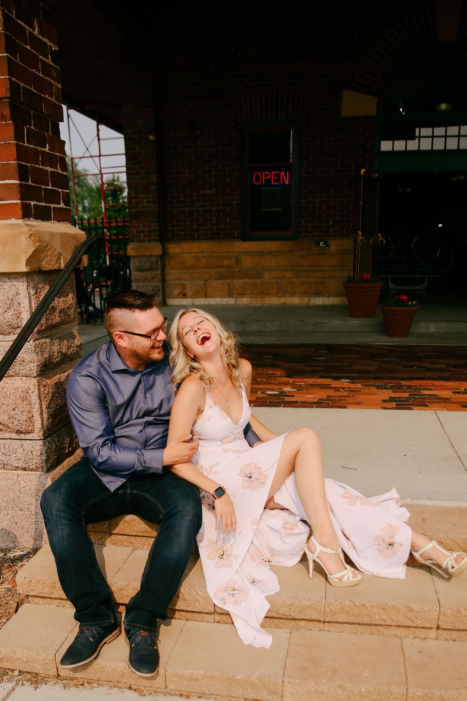 Fargo Wedding Photographer. Fargo Couple Photographer. Downtown Fargo.