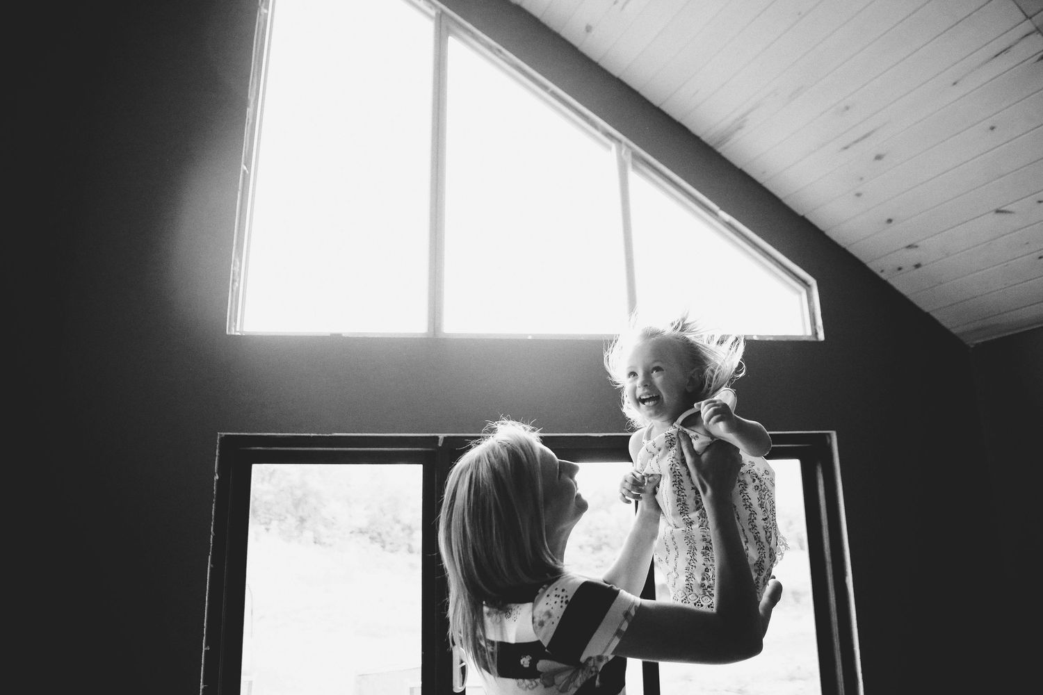 Minnesota Family Photographer. Fergus Falls Family Photographer. Lifestyle Photos. Lifestyle Family Photos.