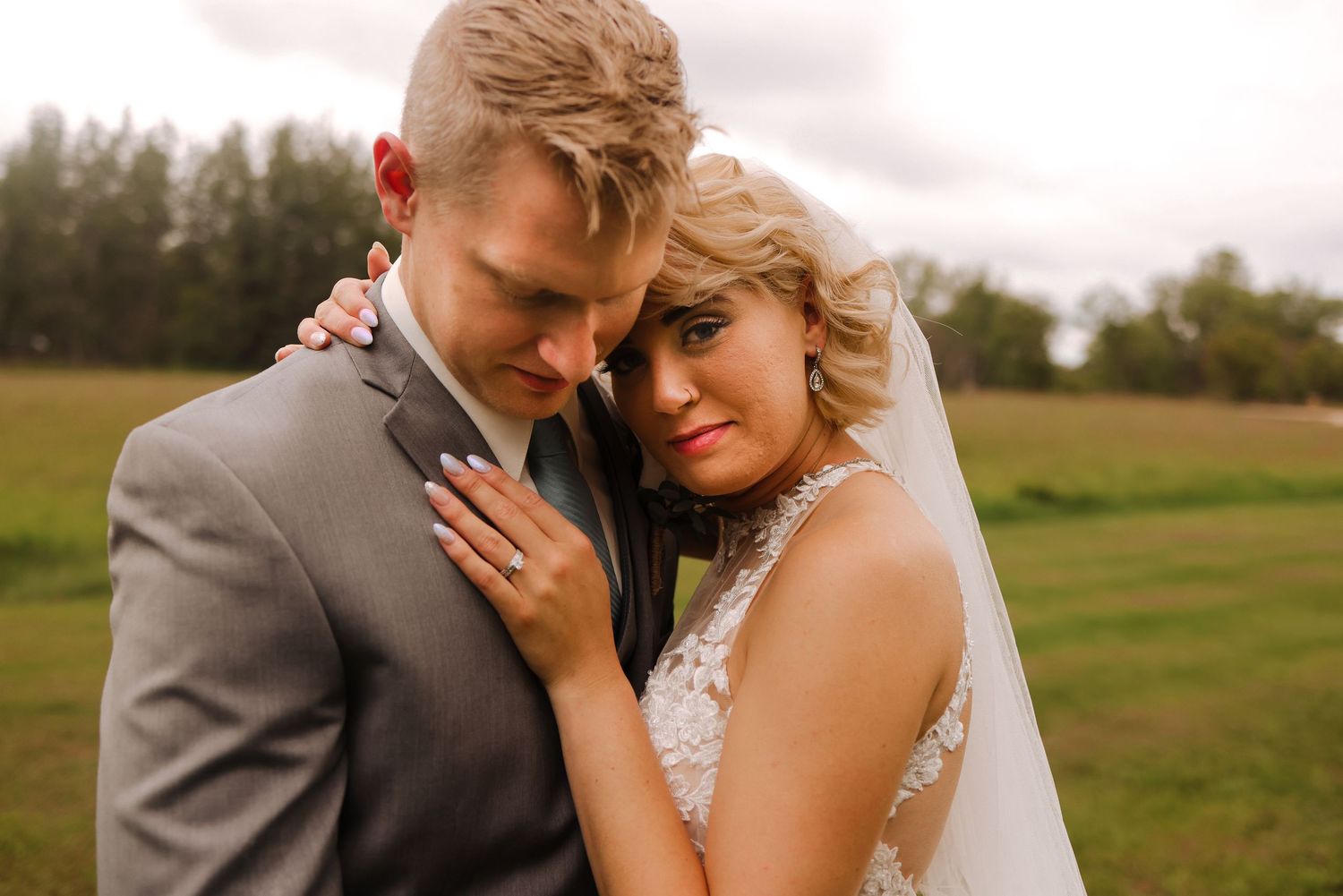 Minnesota Wedding Photographer. Minnesota Photographer. Midwest Wedding Photographer. Fergus Falls Wedding Photographer.