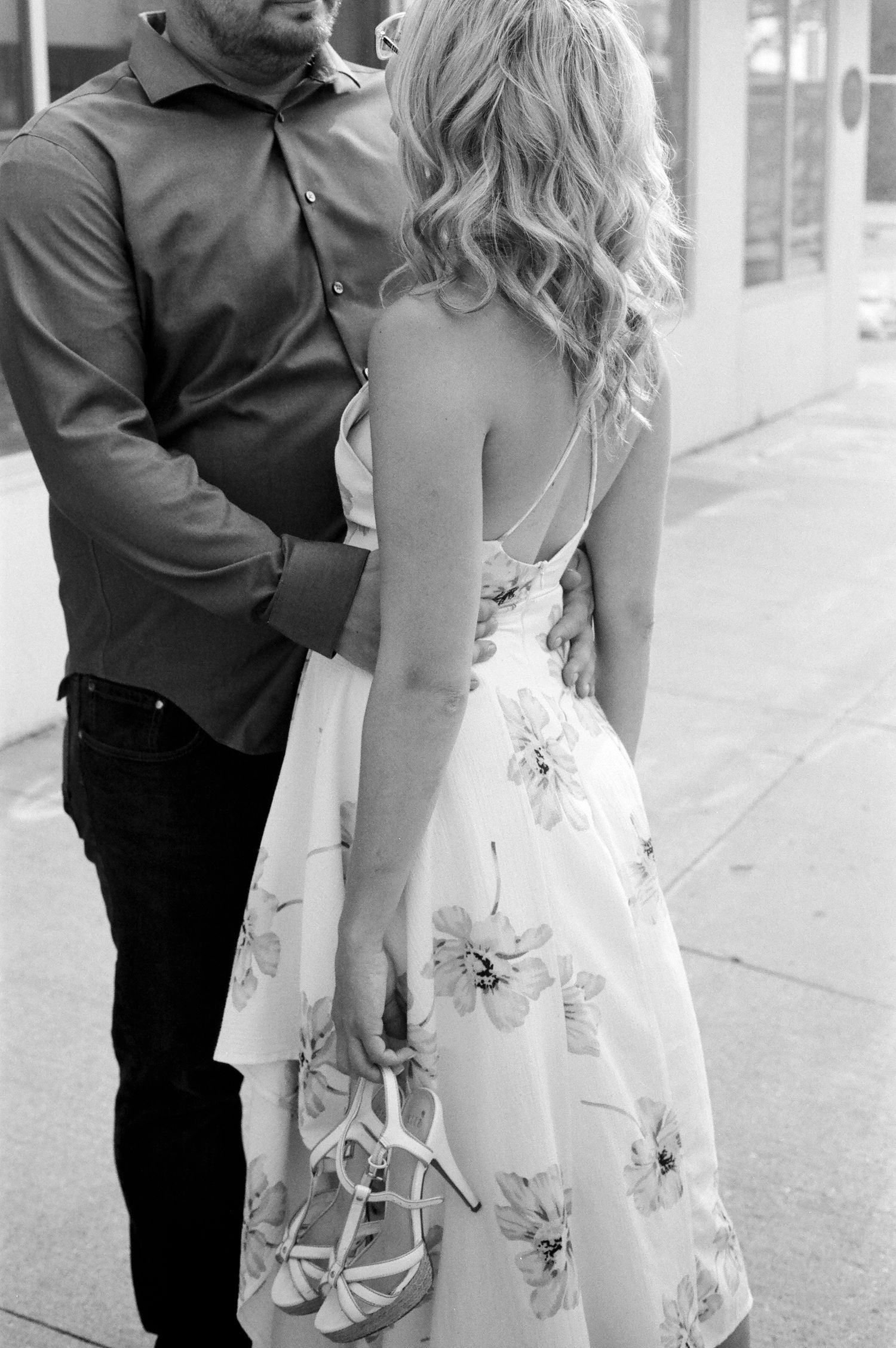 Fargo Wedding Photographer. Fargo Couple Photographer. Downtown Fargo.