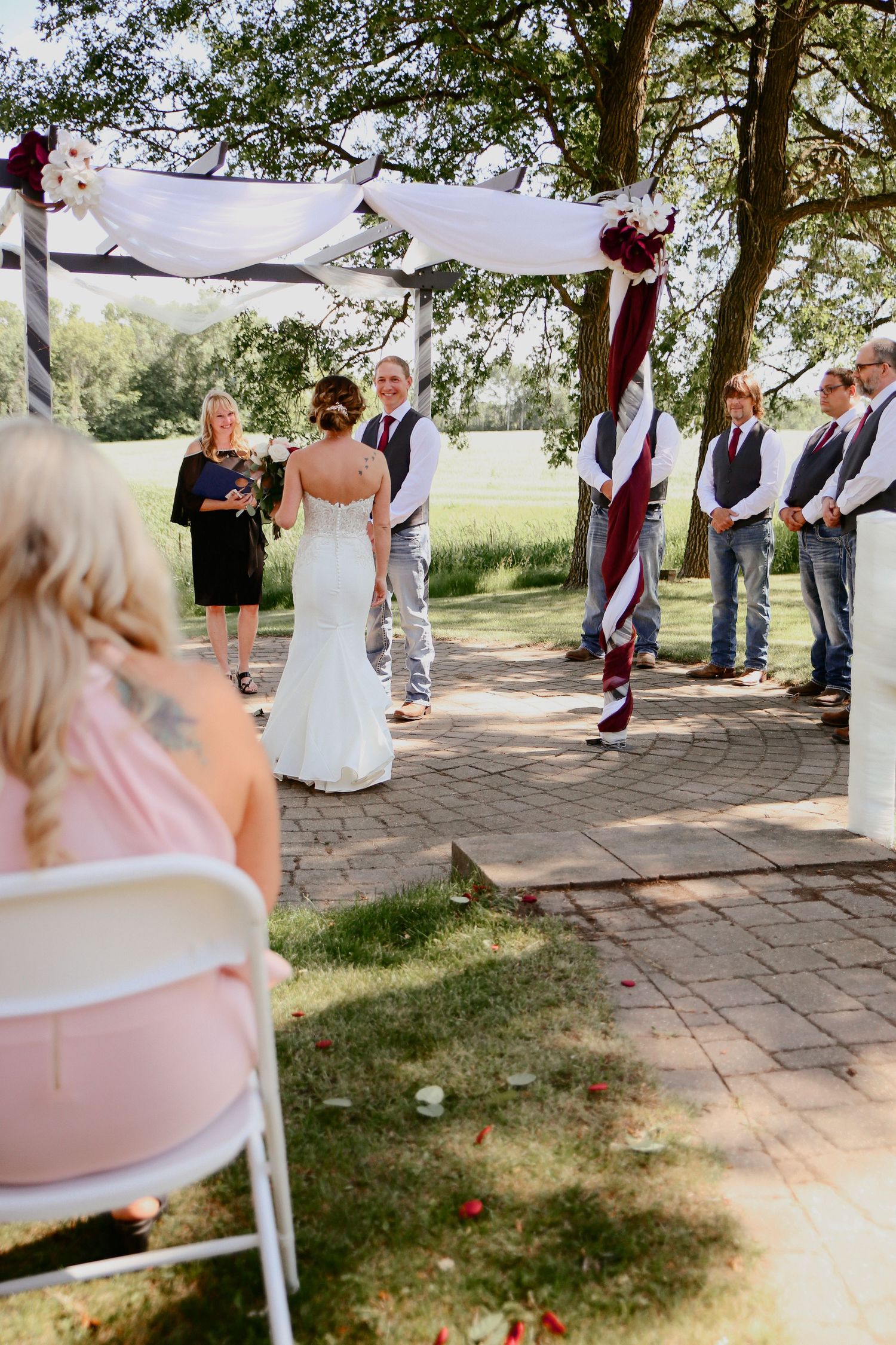 Fergus Falls Wedding Photographer
