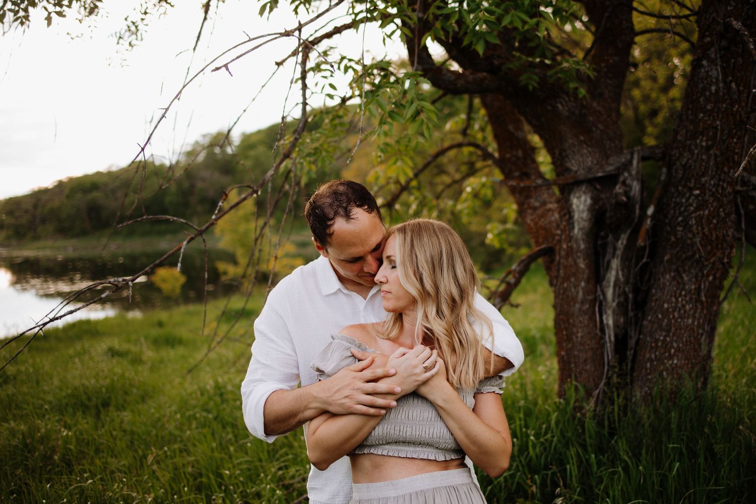 Fergus Falls Couple Photographer