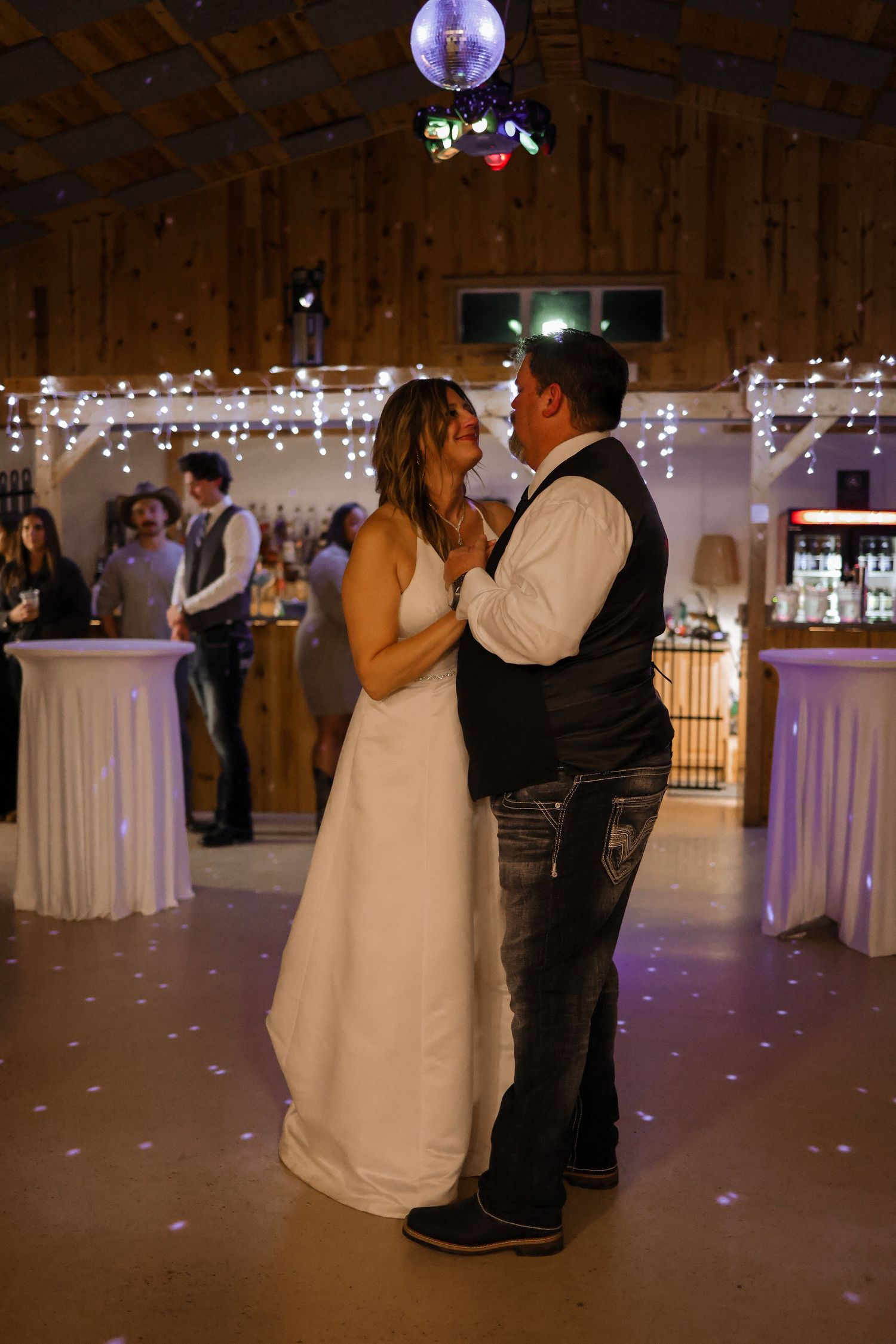 Fergus Falls Wedding Photographer